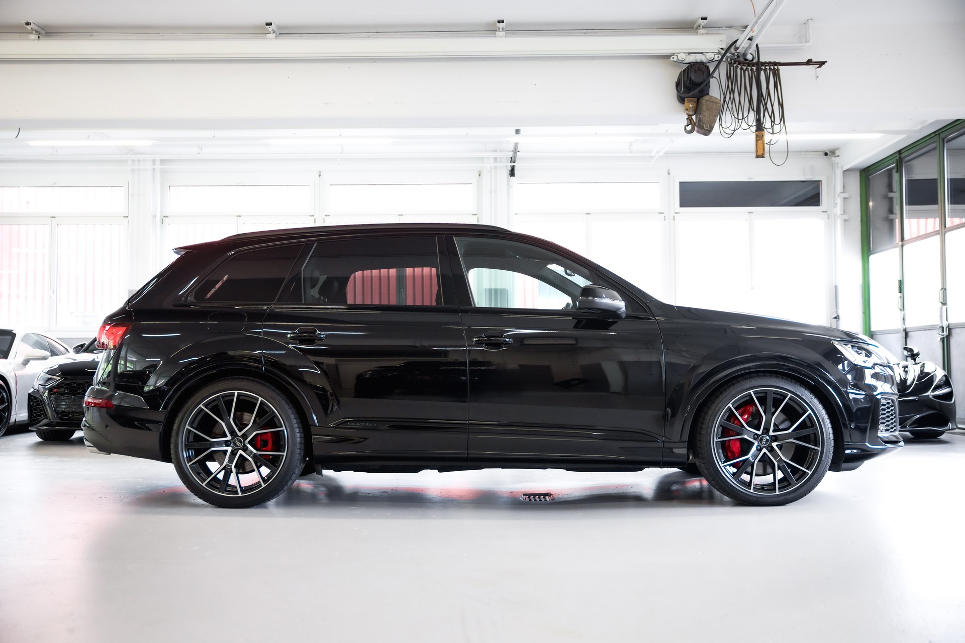 AUDI SQ7 TFSI quattro tiptronic-showroom-element-3