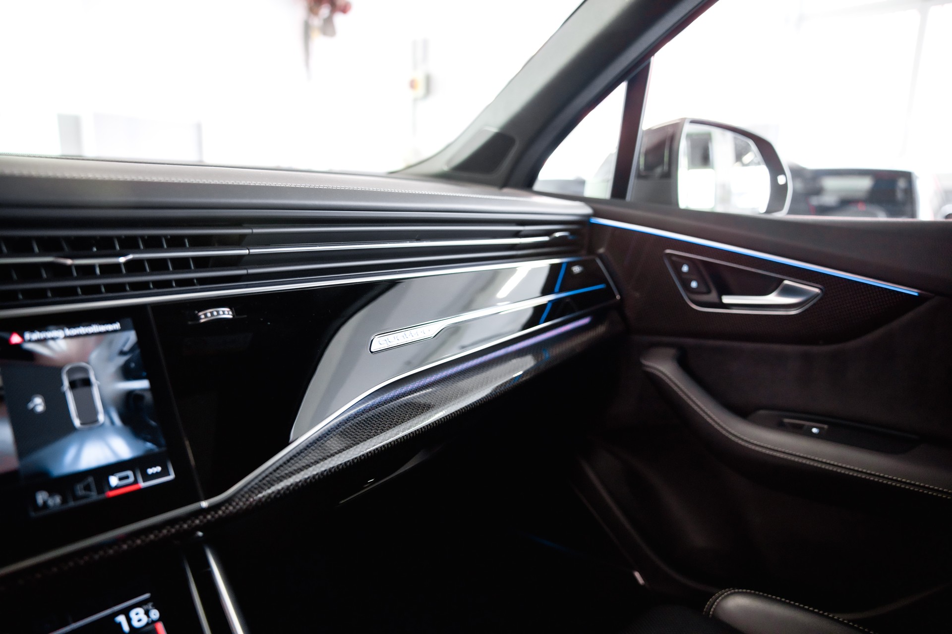 AUDI SQ7 TFSI quattro tiptronic-image-27