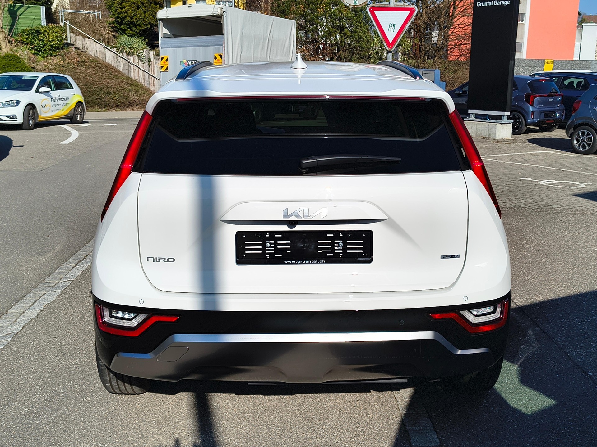 KIA Niro 1.6 GDi Plug-in Hybrid Style-image-2