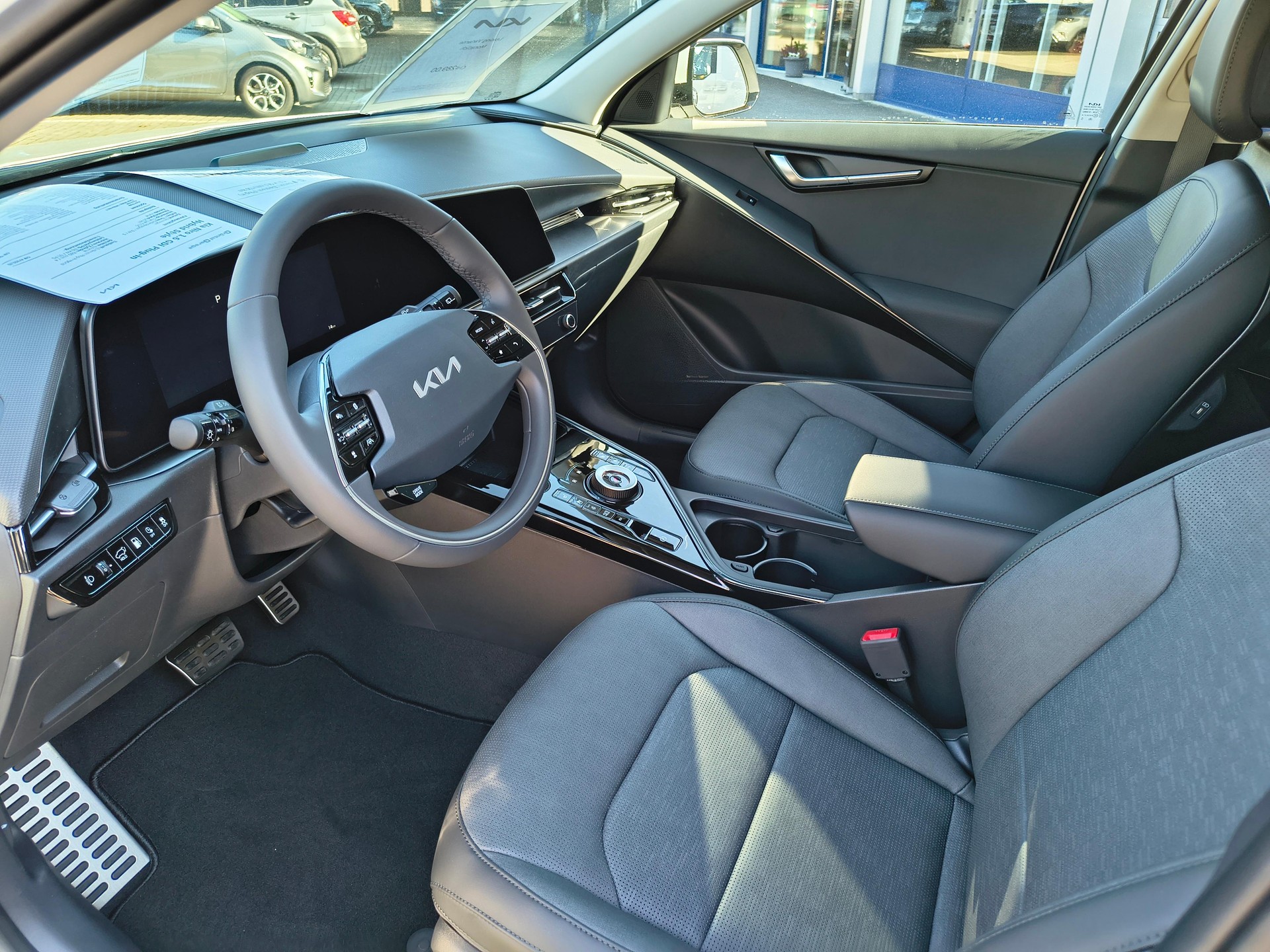 KIA Niro 1.6 GDi Plug-in Hybrid Style-image-6