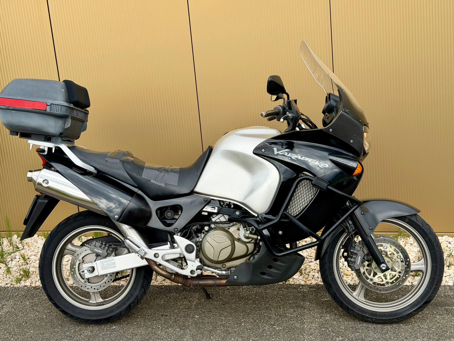 HONDA XL 1000 V Varadero-image-3