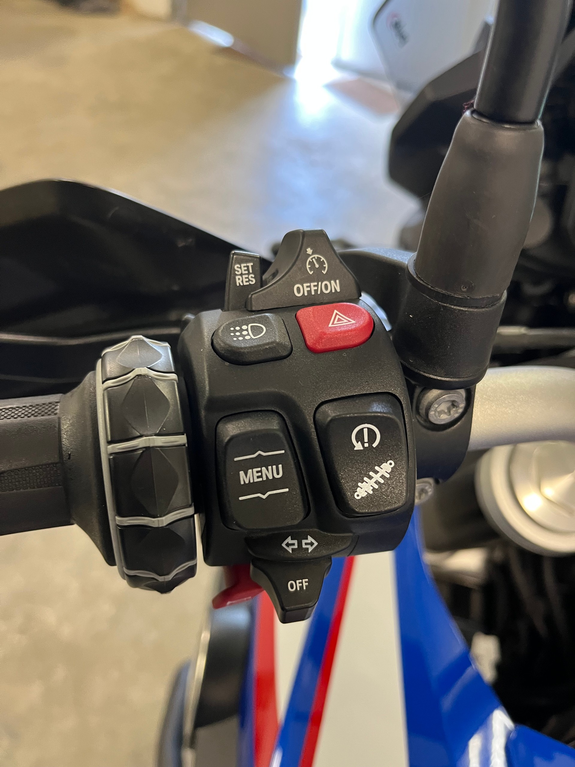 BMW F 850 GS Rally Edition-image-2
