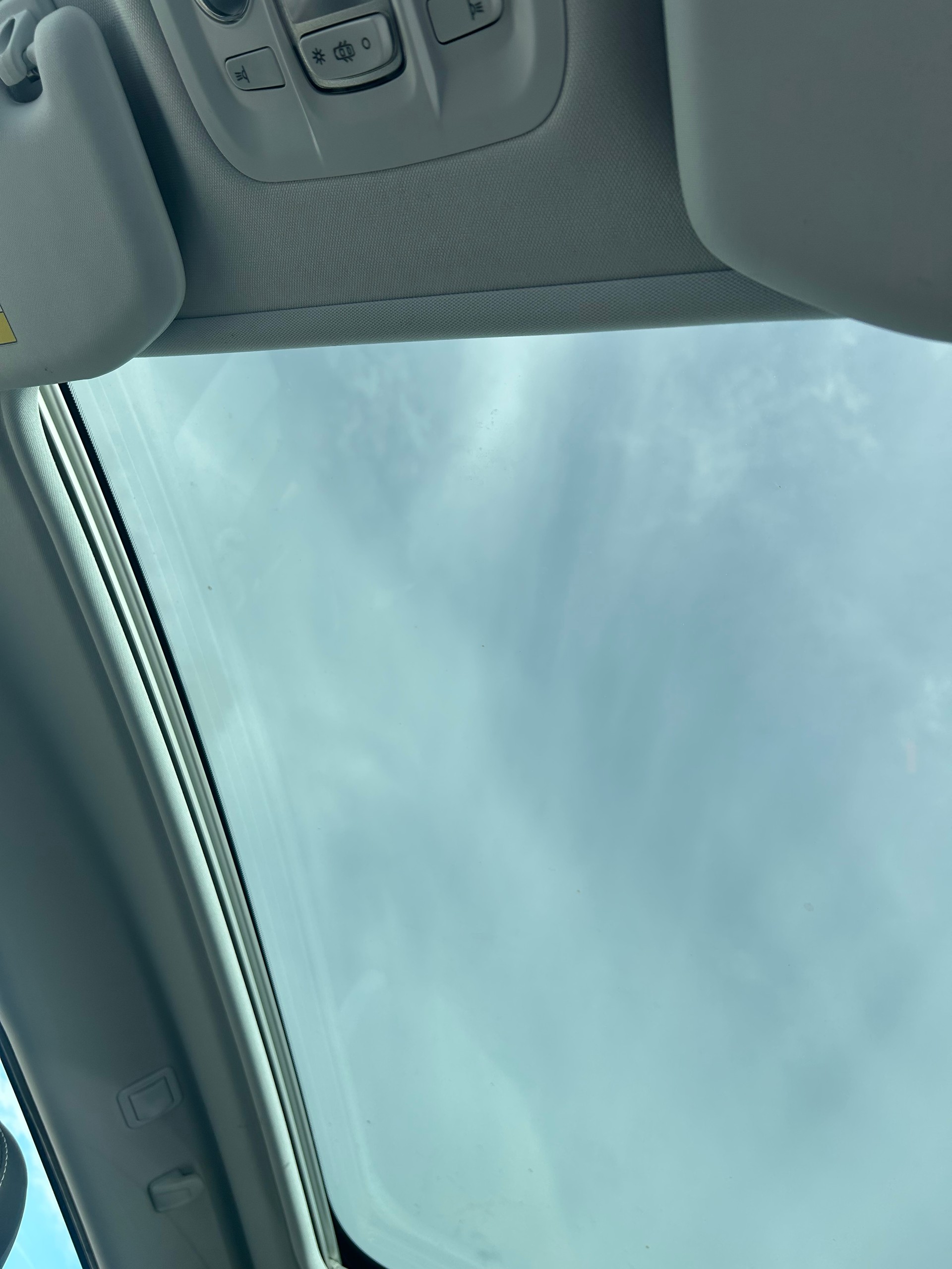 PEUGEOT 2008 1.2 PureTech Allure-image-11