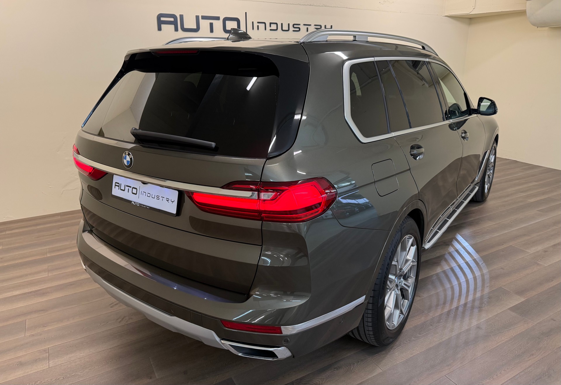 BMW X7 xDrive 48V 40i Steptronic-image-4