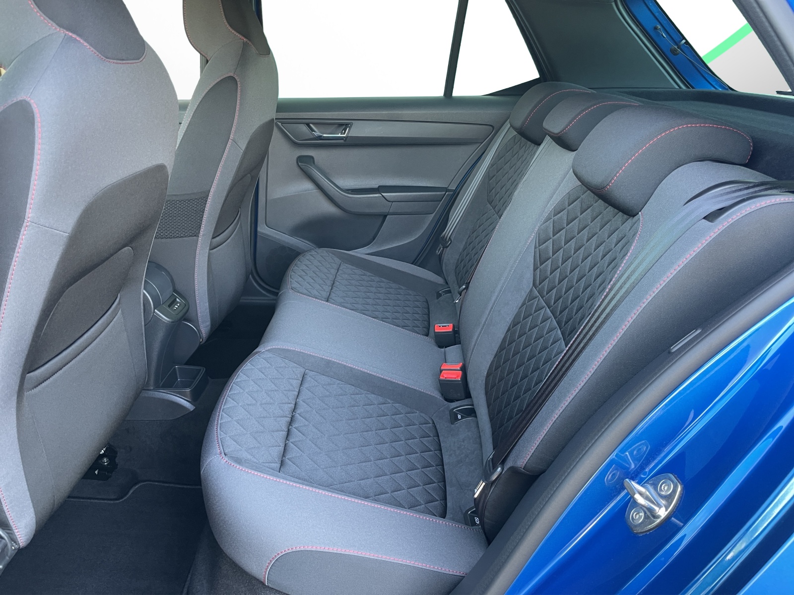 SKODA Fabia 1.0 TSI Style-image-13