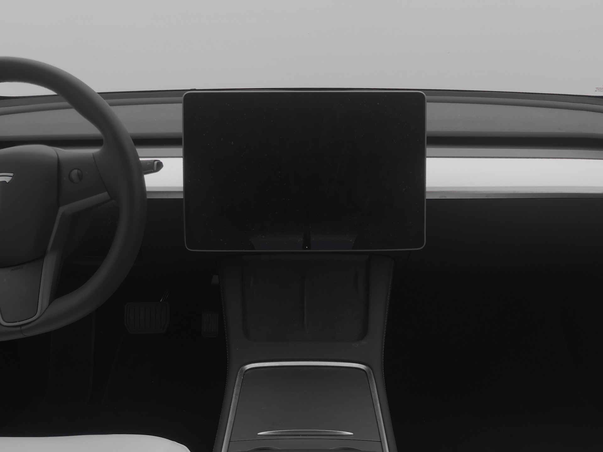 TESLA Model 3-image-7