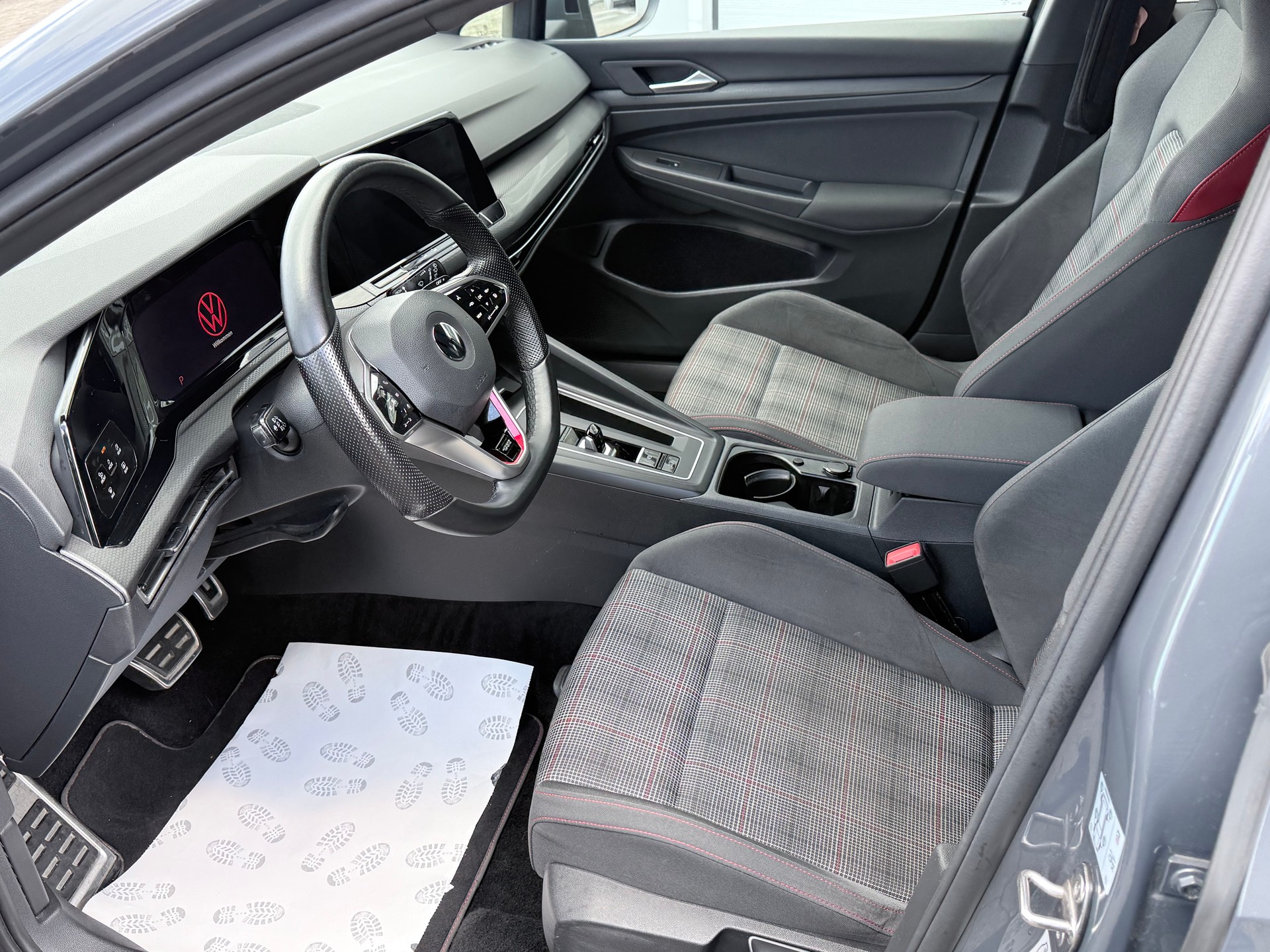 VW Golf 2.0 TSI GTI DSG-image-10