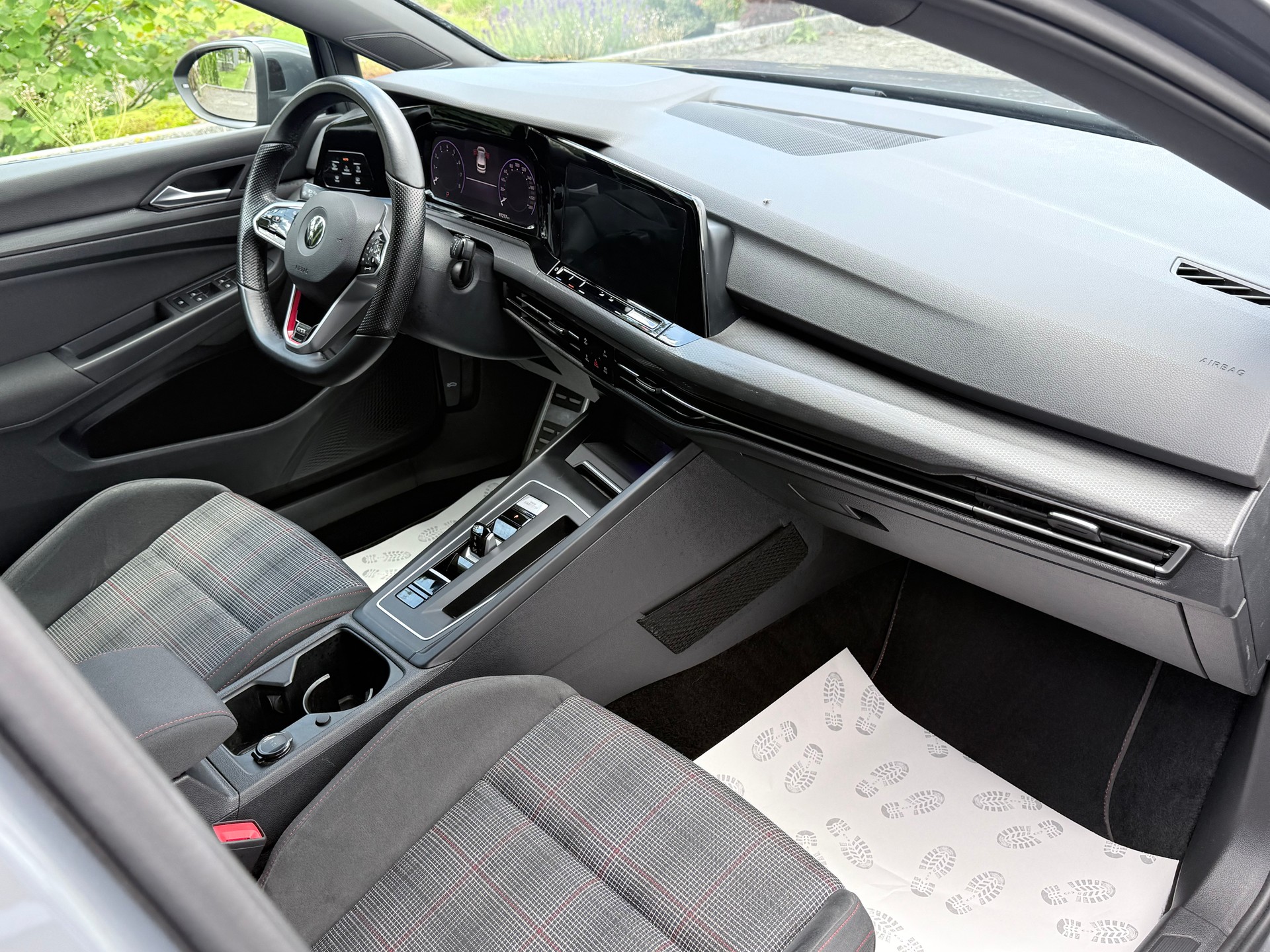 VW Golf 2.0 TSI GTI DSG-image-13