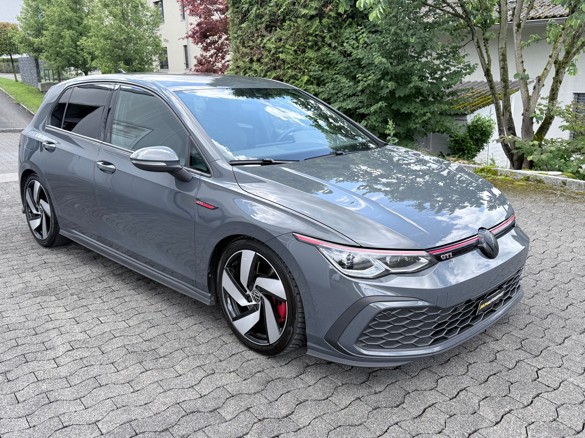 VW Golf 2.0 TSI GTI DSG-showroom-element-1
