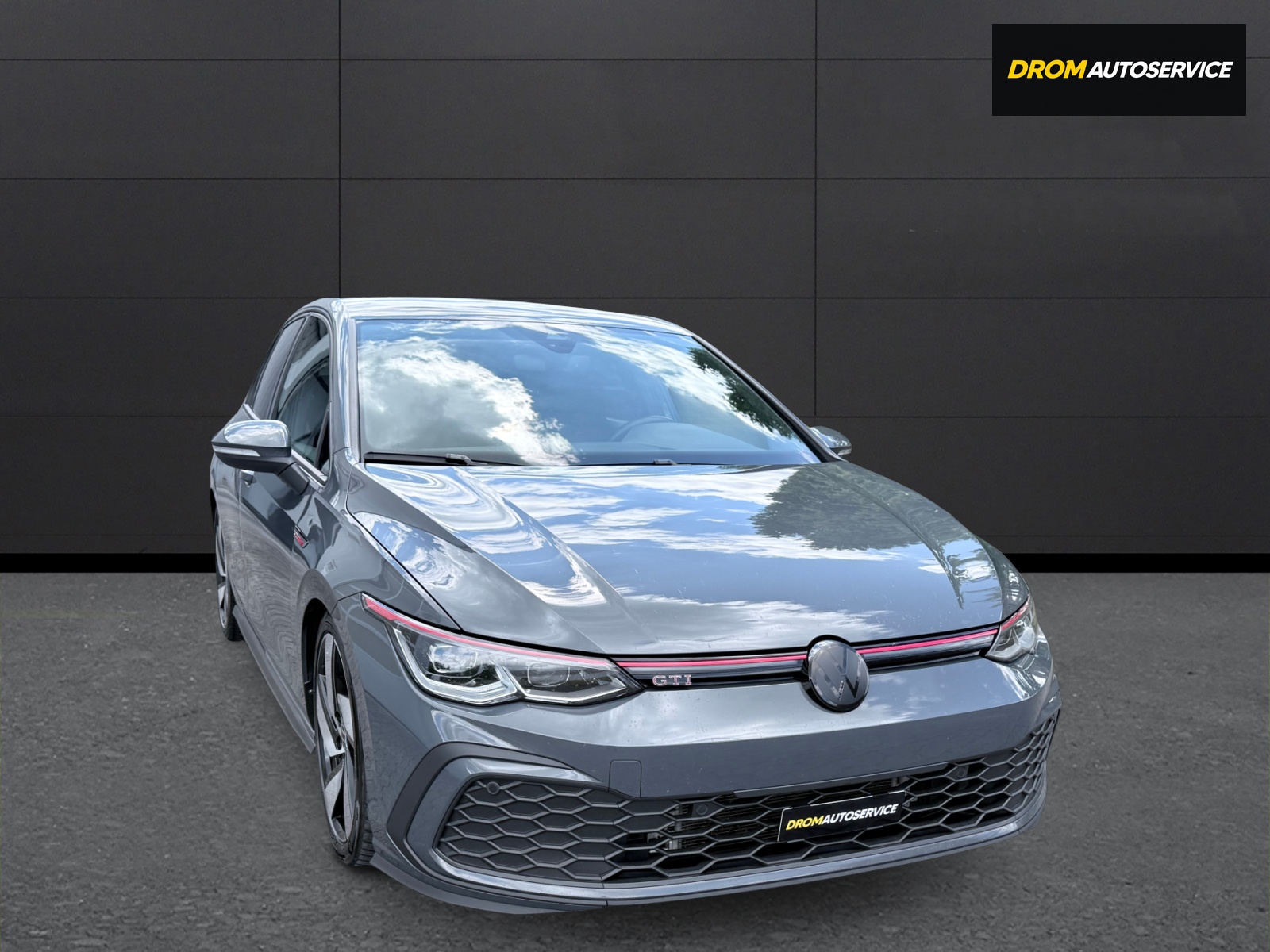 VW Golf 2.0 TSI GTI DSG-showroom-element-3