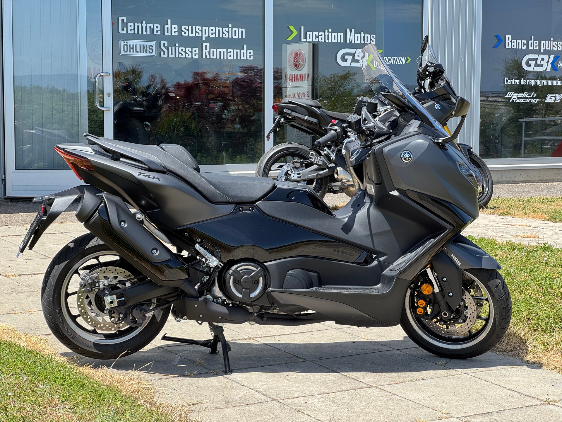 YAMAHA T-MAX Tech-Max XP 560-image-1