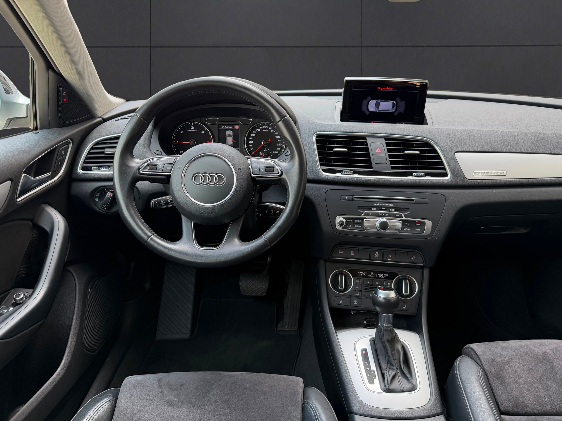 AUDI Q3 2.0 TDI sport quattro S-tronic-image-20