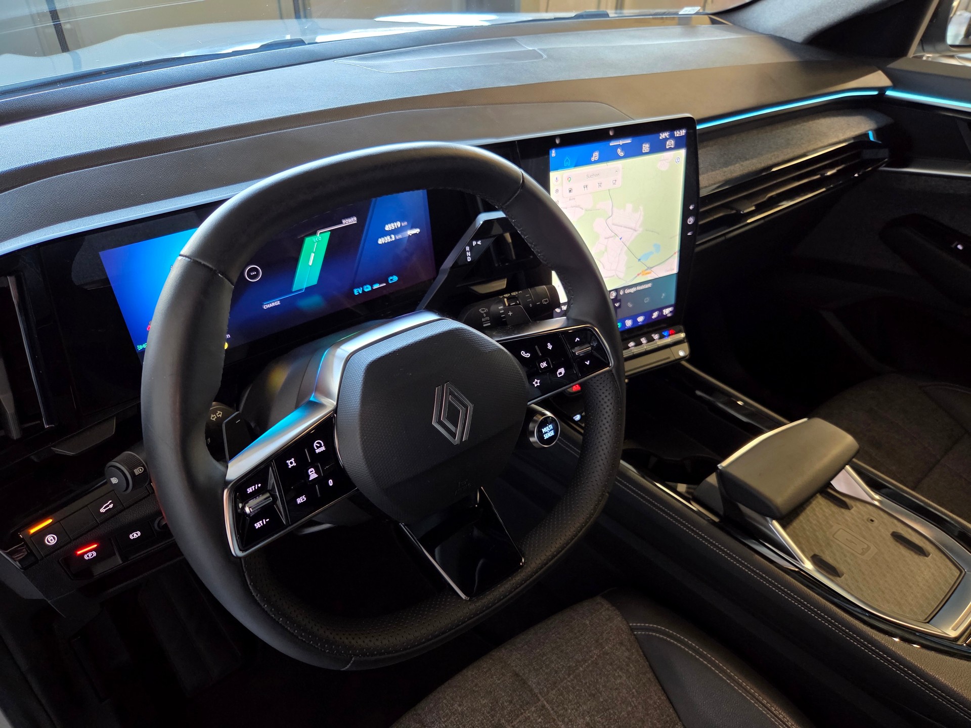 RENAULT Espace 1.2 E-Tech techno 7 Plätzer-image-11