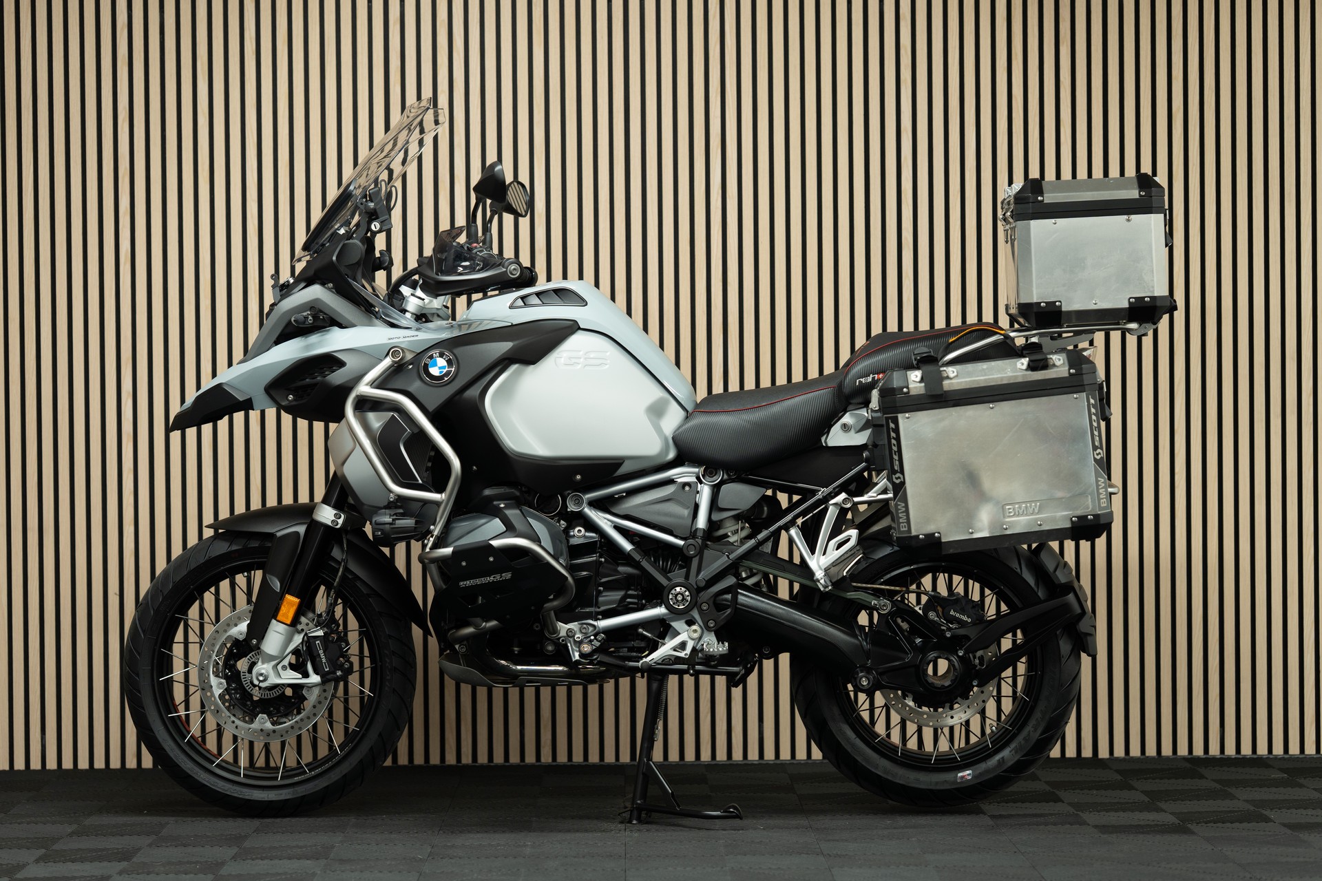 BMW R 1250 GS Adventure ABS-showroom-element-1