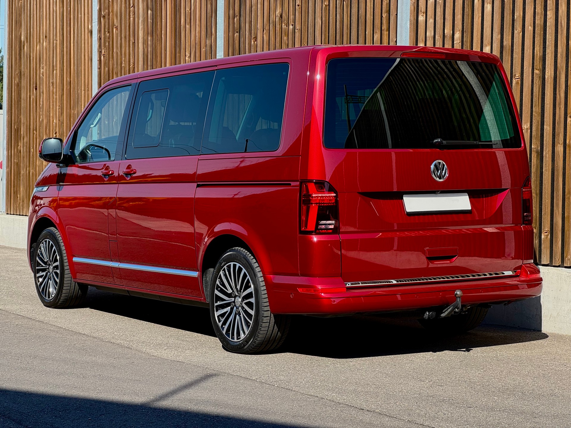 VW T6.1 Multivan 2.0 Bi-TDI Highline 4Motion DSG - BULLI-image-2