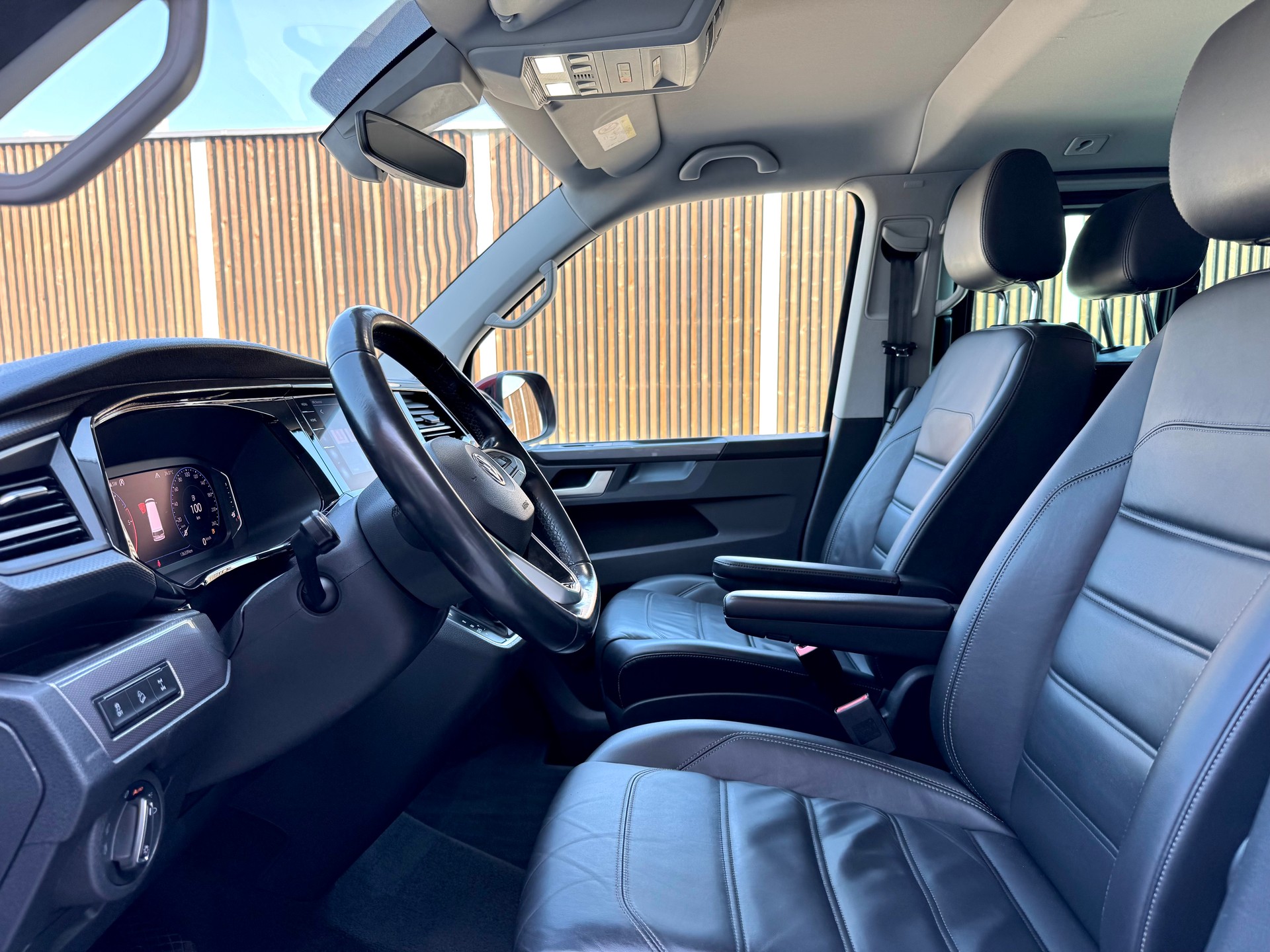 VW T6.1 Multivan 2.0 Bi-TDI Highline 4Motion DSG - BULLI-image-6