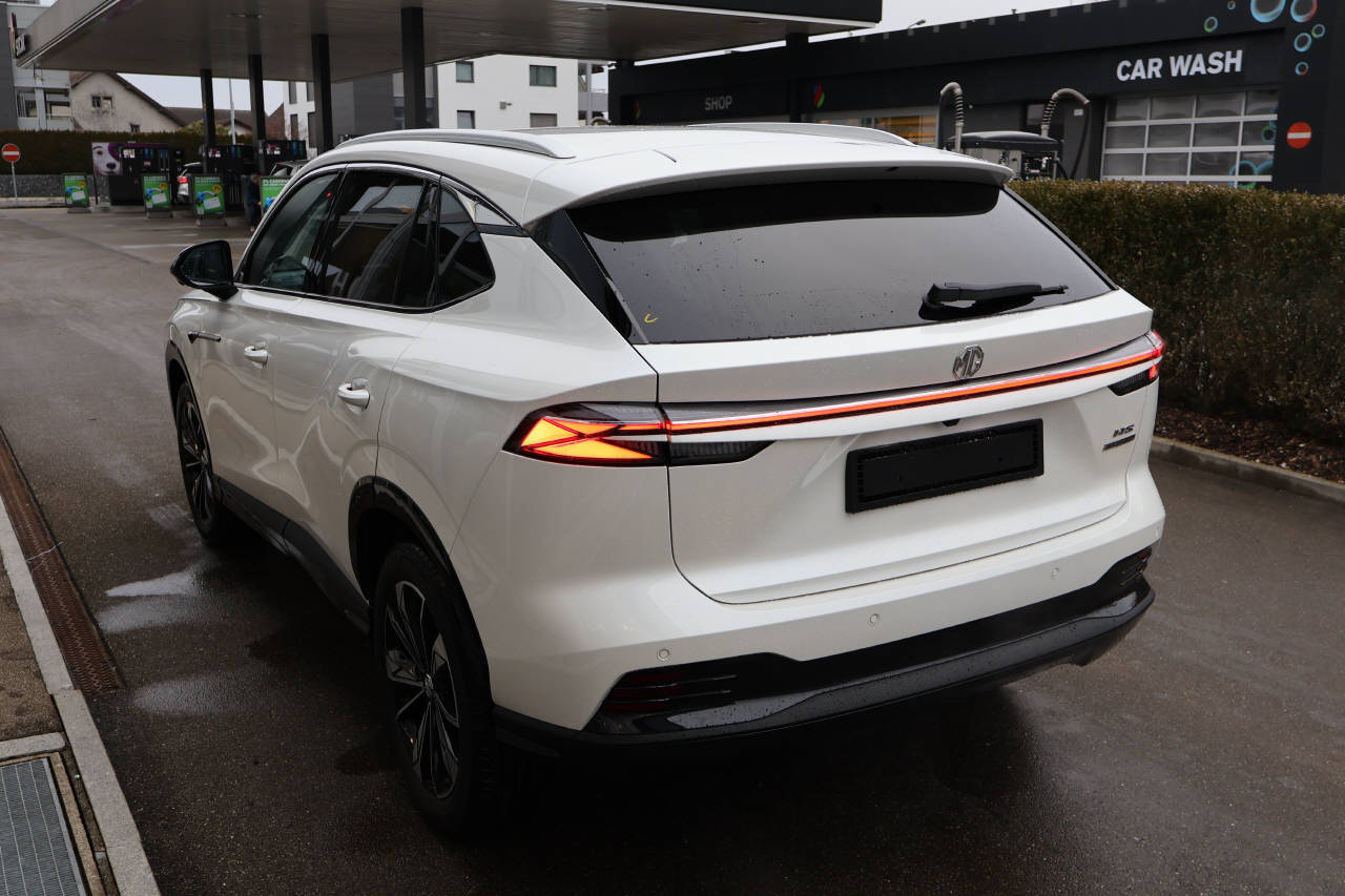 MG HS 1.5 Hybrid Luxury-image-3