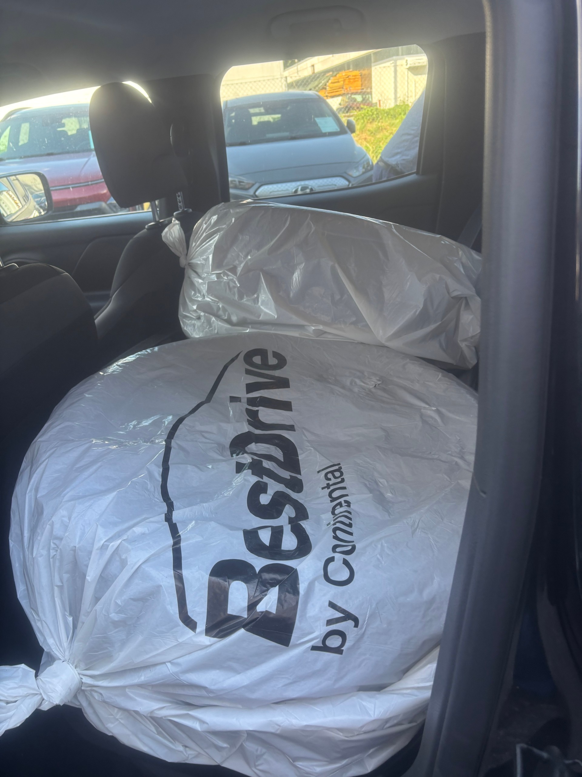 JEEP Renegade 1.3 Turbo Quicksilver AWD-image-2