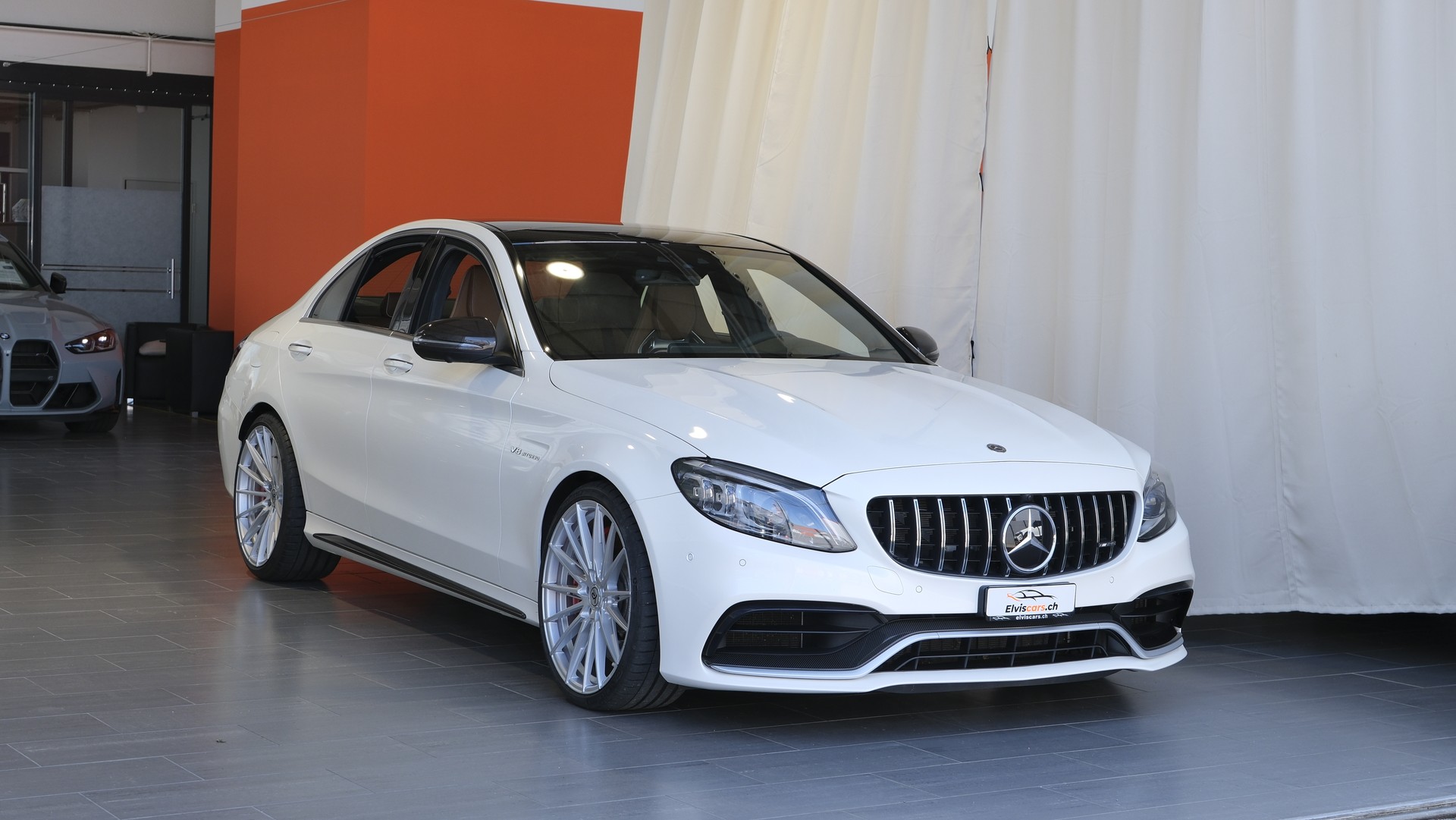 MERCEDES-BENZ C 63 S AMG Speedshift-showroom-element-2