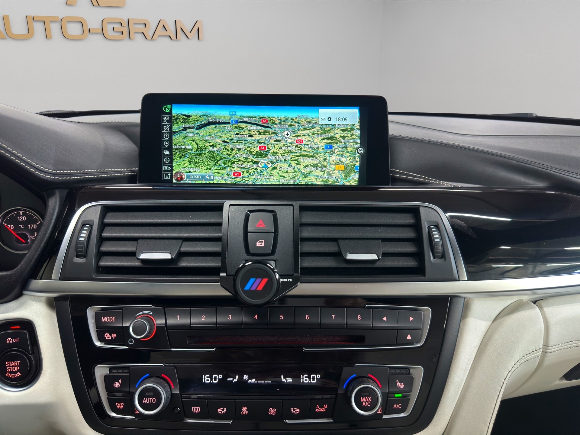 BMW M4 Coupé-image-19