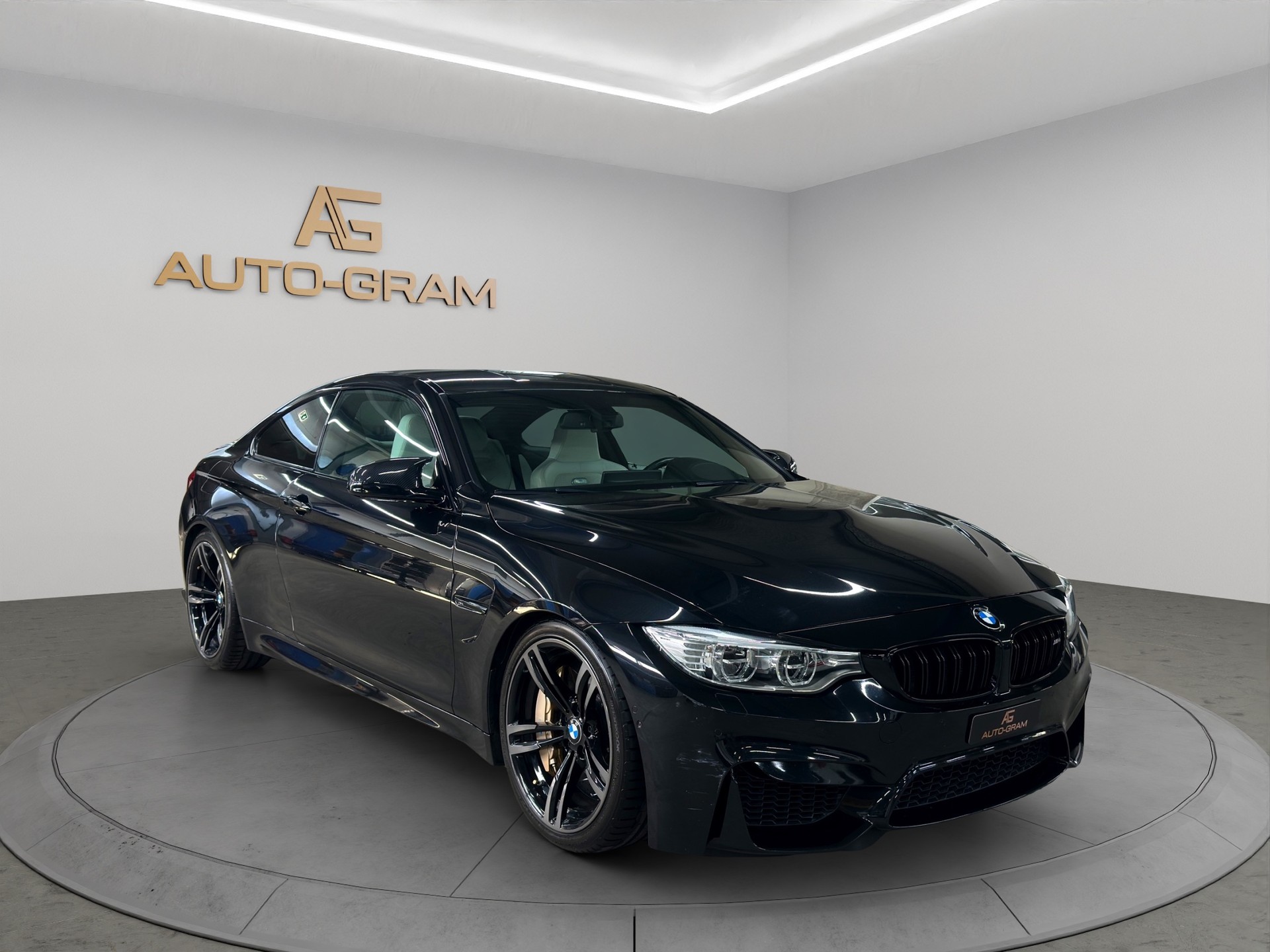 BMW M4 Coupé-image-6