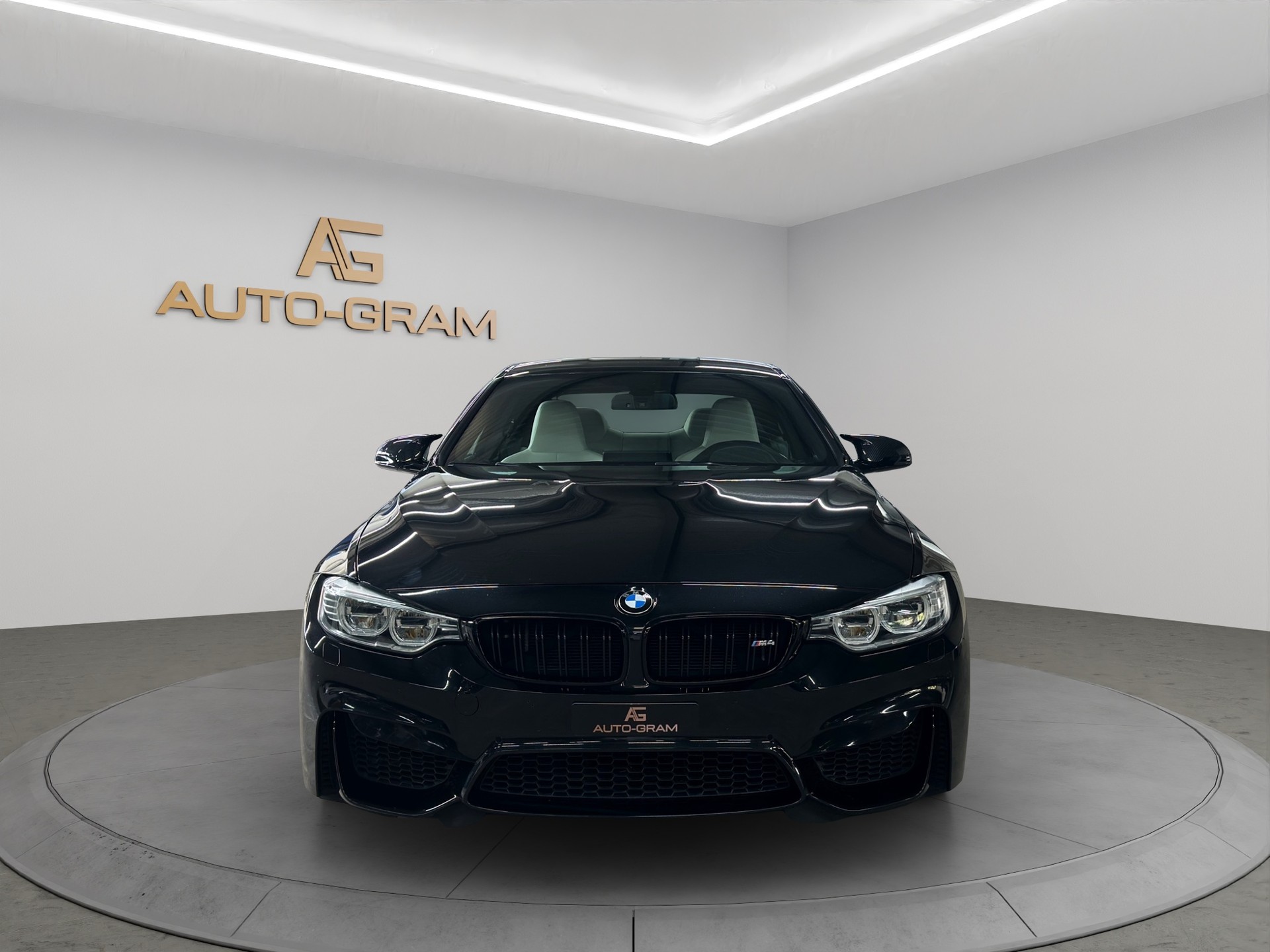 BMW M4 Coupé-image-7