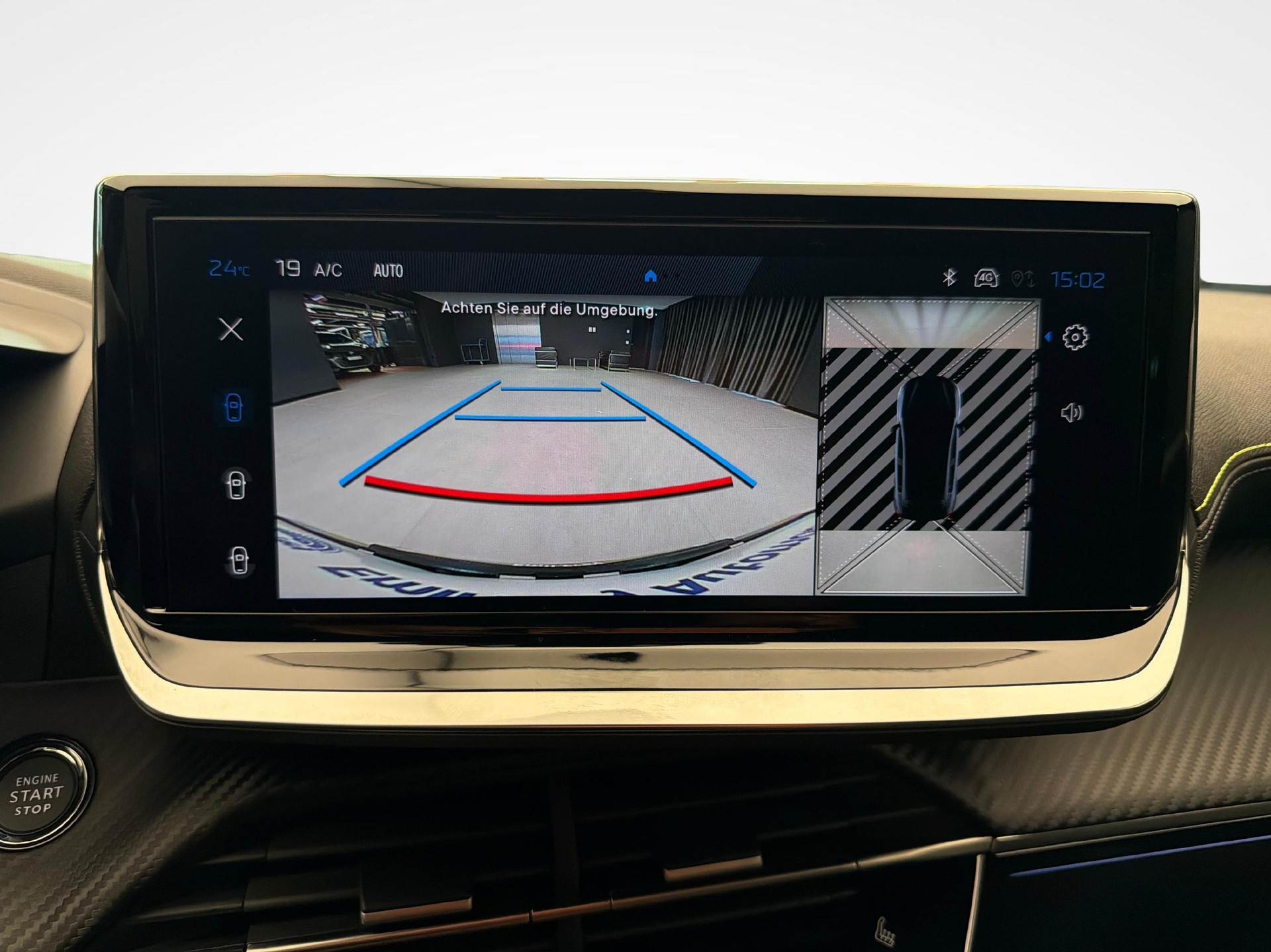 PEUGEOT 208 1.2 Hybrid 145 GT-image-15