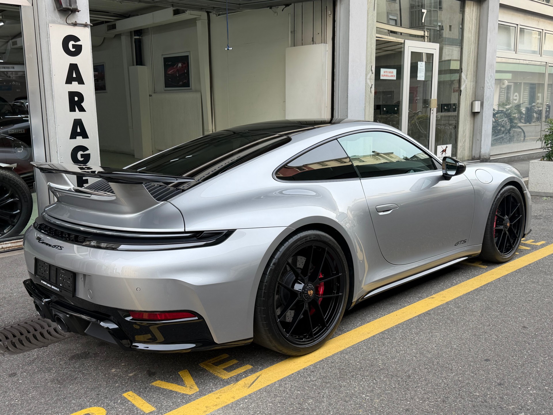PORSCHE 911 Carrera GTS PDK-image-2