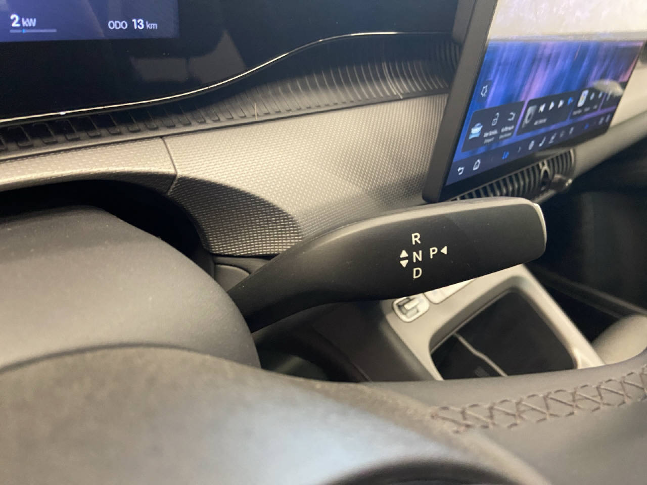 BYD Dolphin G DM-i Comfort-image-13