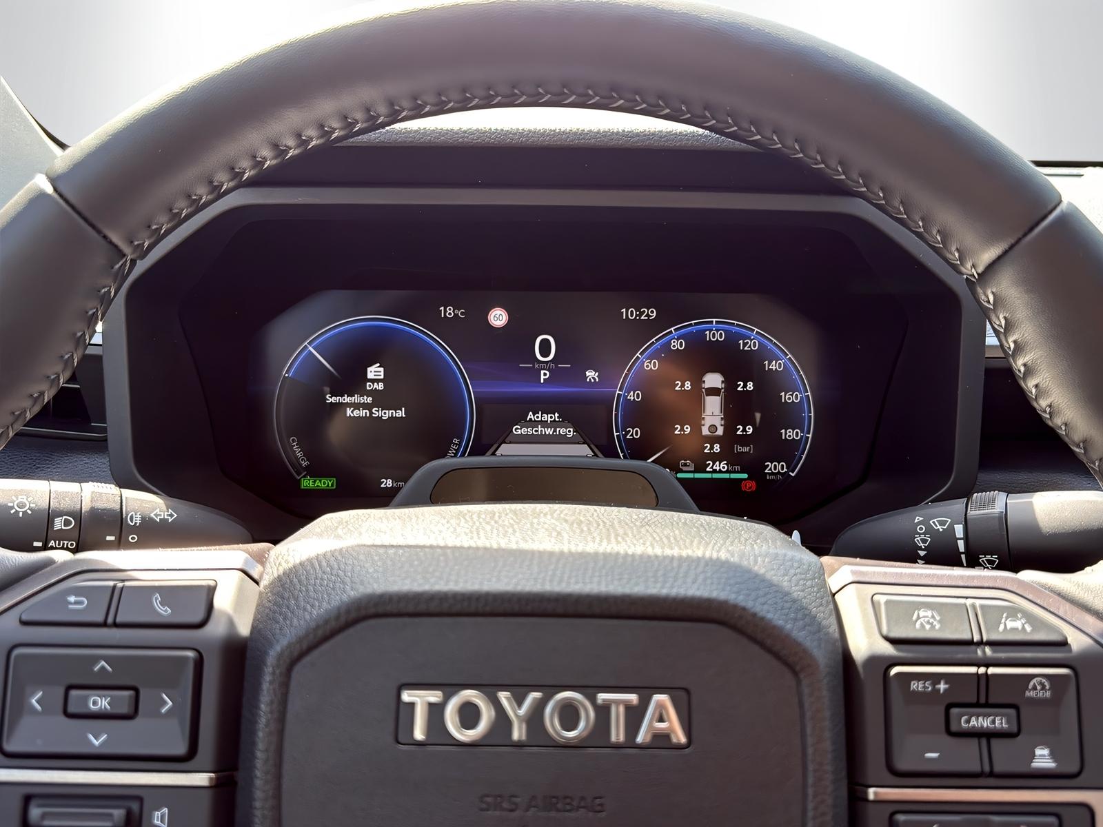 TOYOTA Hilux Double Cab.-Pick-up 59KWh Comfort-image-9