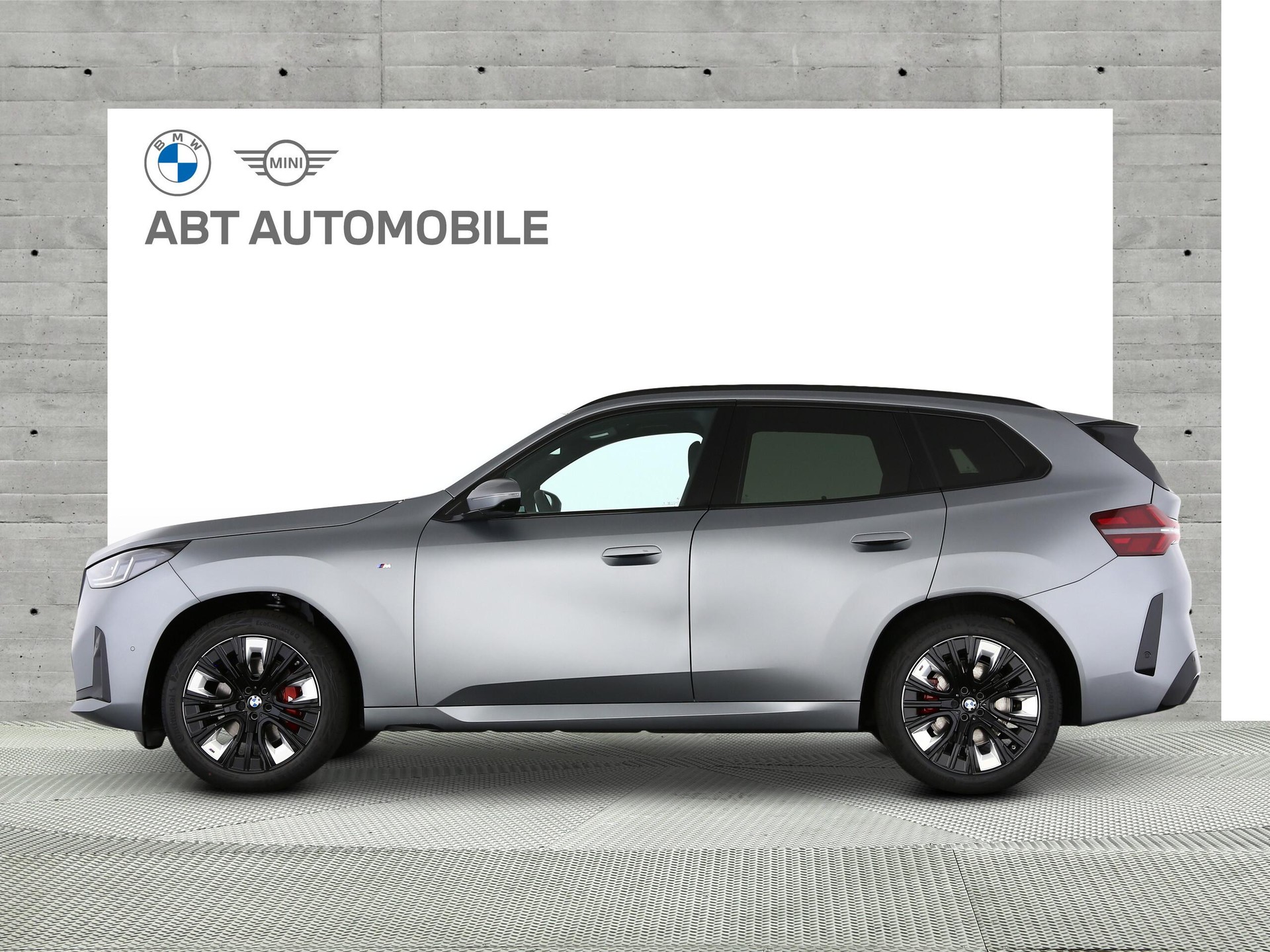 BMW X3 20i xDrive-showroom-element-1