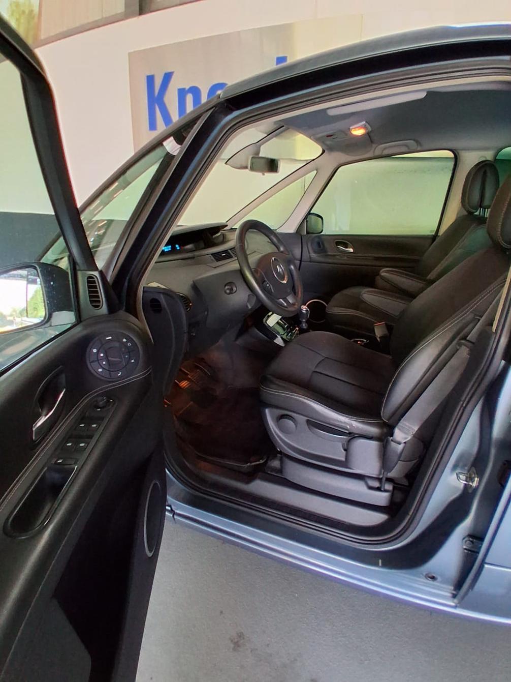 RENAULT Espace 2.0 Turbo Initiale-image-11