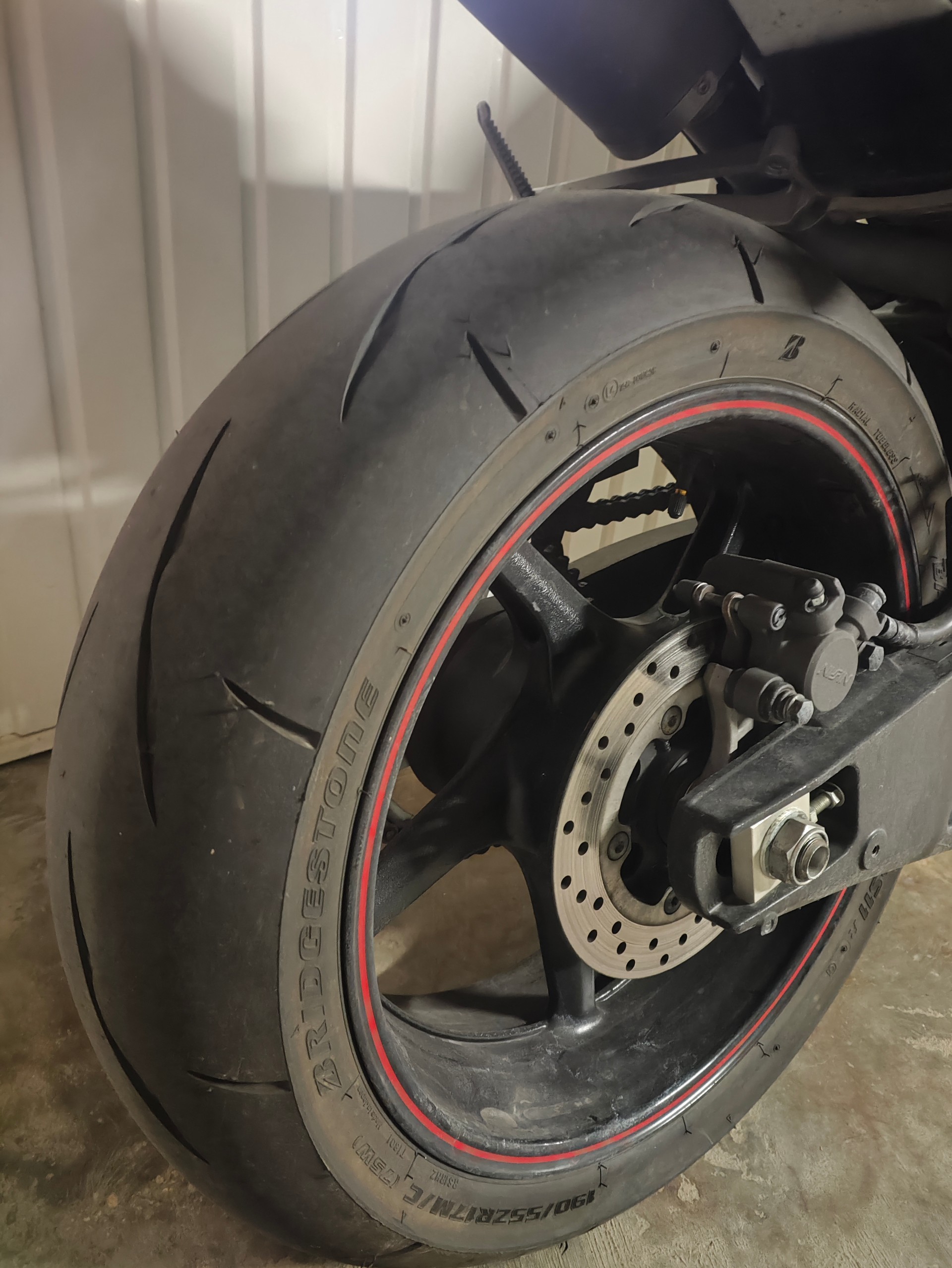 YAMAHA YZF-R1-image-3