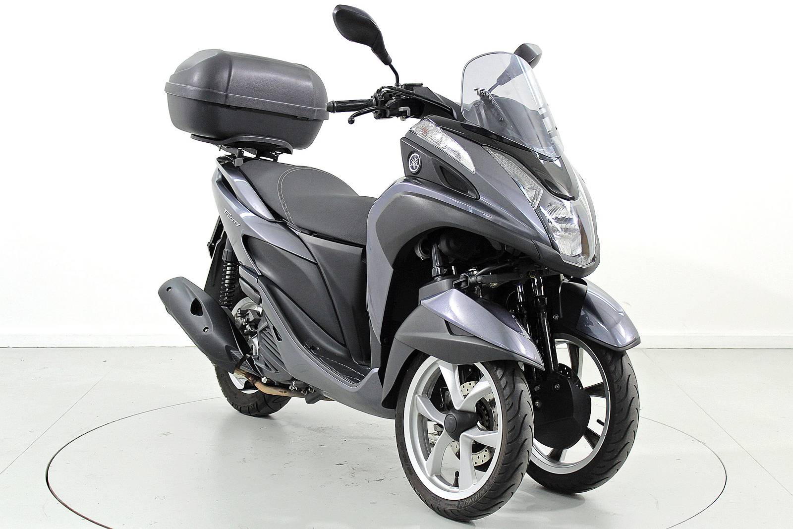 YAMAHA MW 125-image-1