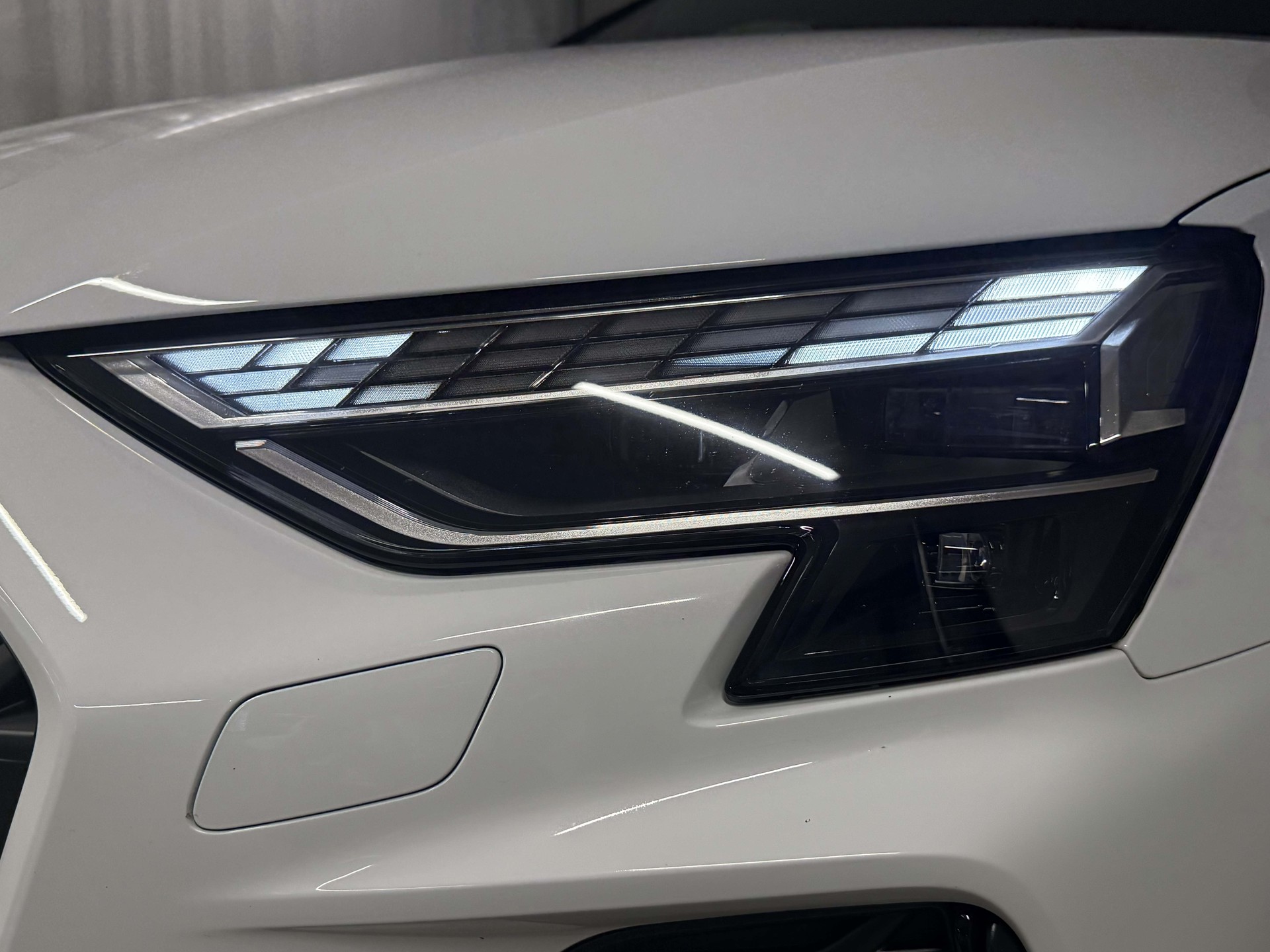 AUDI A3 Sportback 35 TFSI S line Attraction S-tronic-image-6