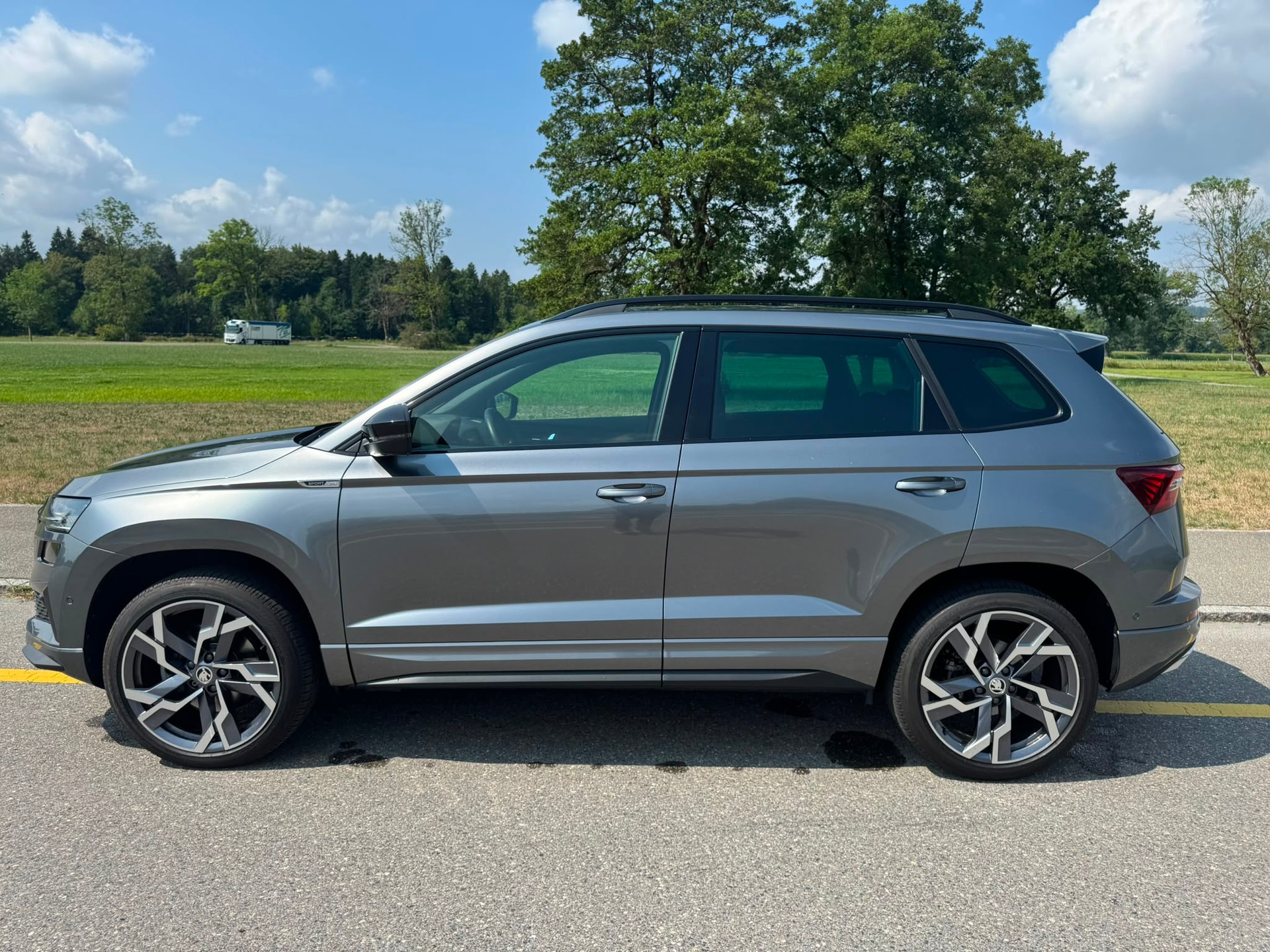 SKODA Karoq 2.0 TSI SportLine 4x4 DSG-image-1