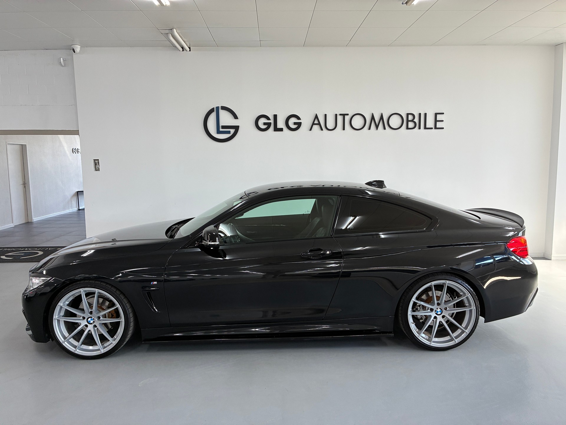 BMW 420d Coupé M Sport Line Steptronic-showroom-element-1