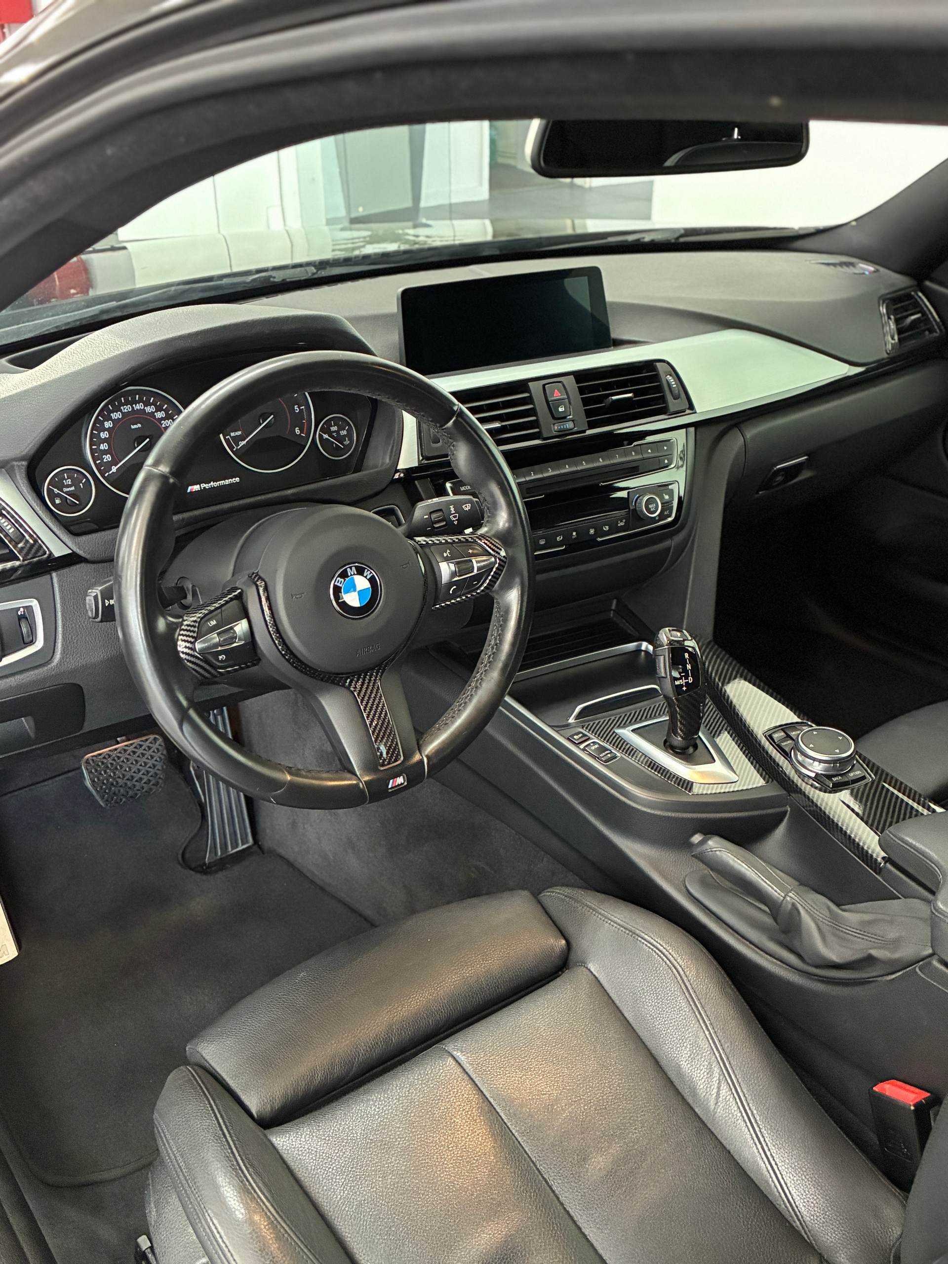 BMW 420d Coupé M Sport Line Steptronic-showroom-element-3