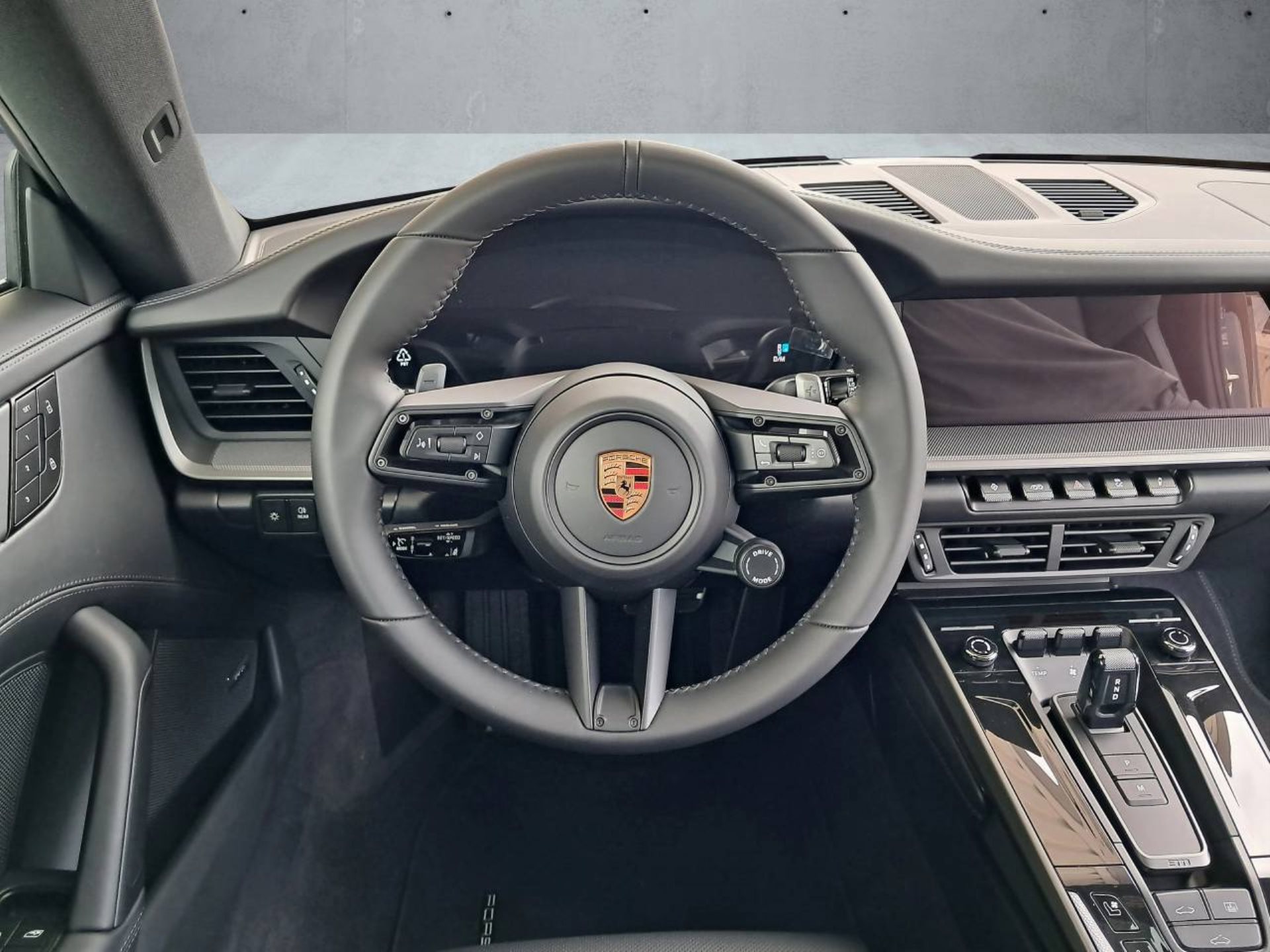PORSCHE 911 Carrera 4S-image-12