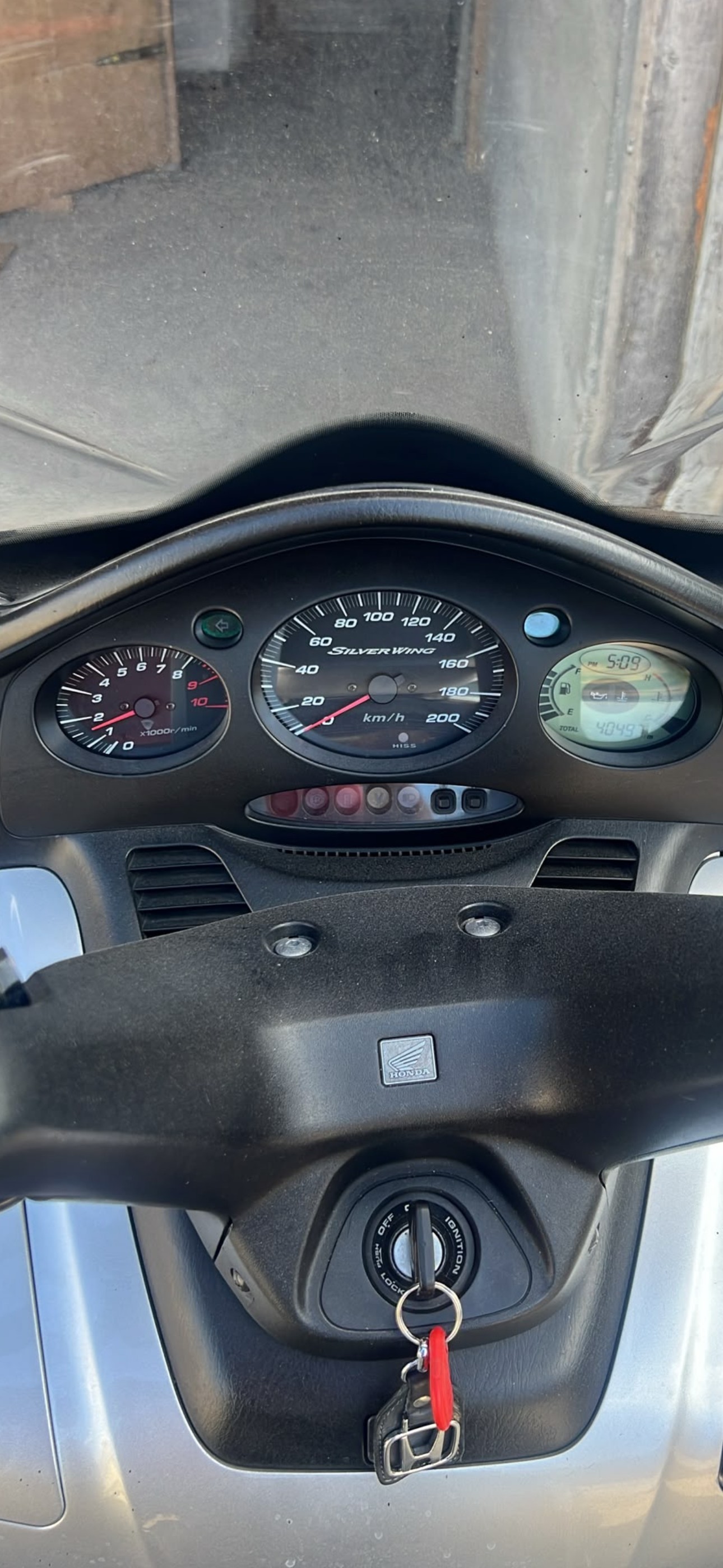 HONDA FJSB 600 Silver Wing-image-4