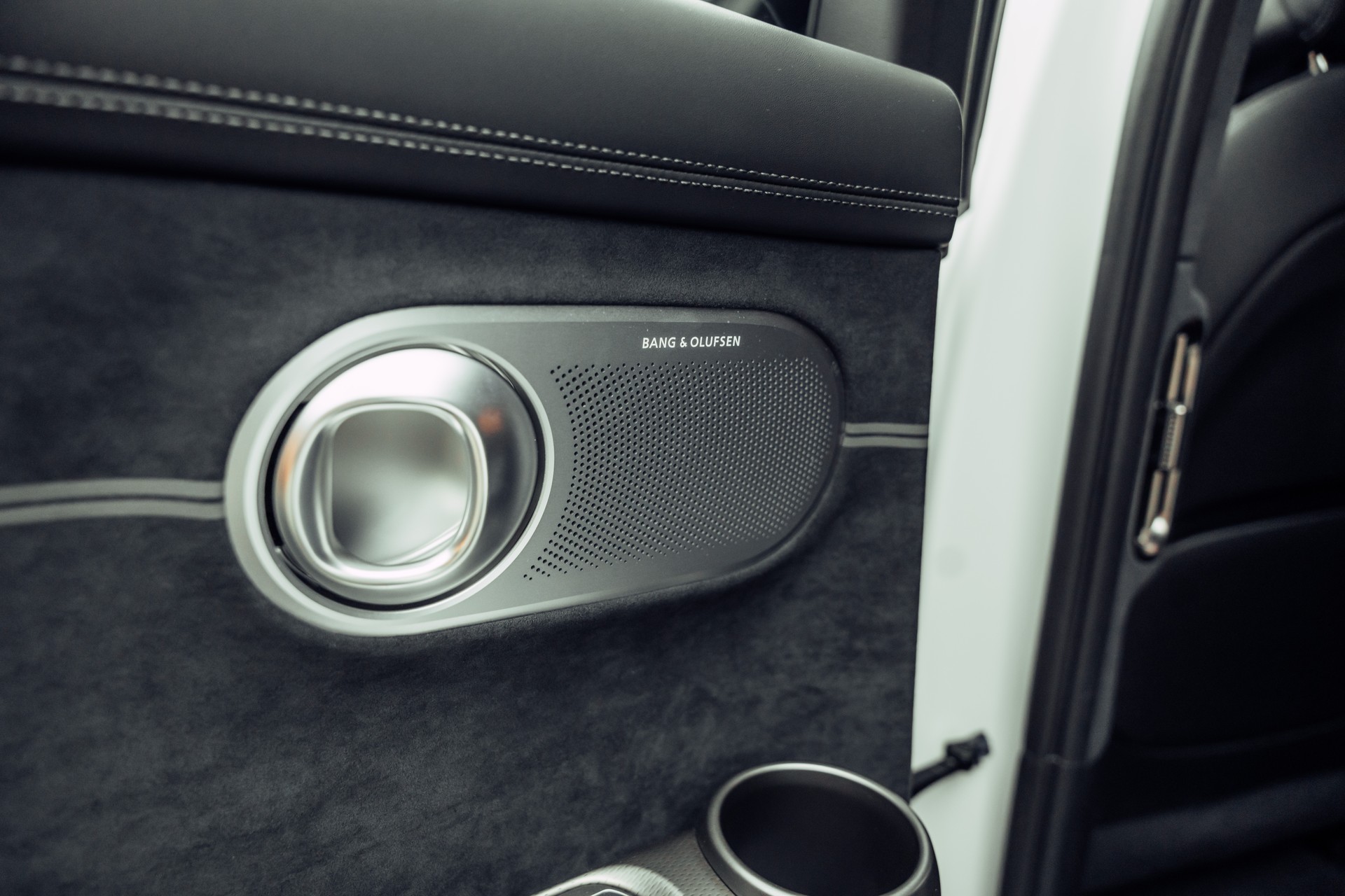 GENESIS GV60 77.4 kWh Sport Plus AWD-image-15