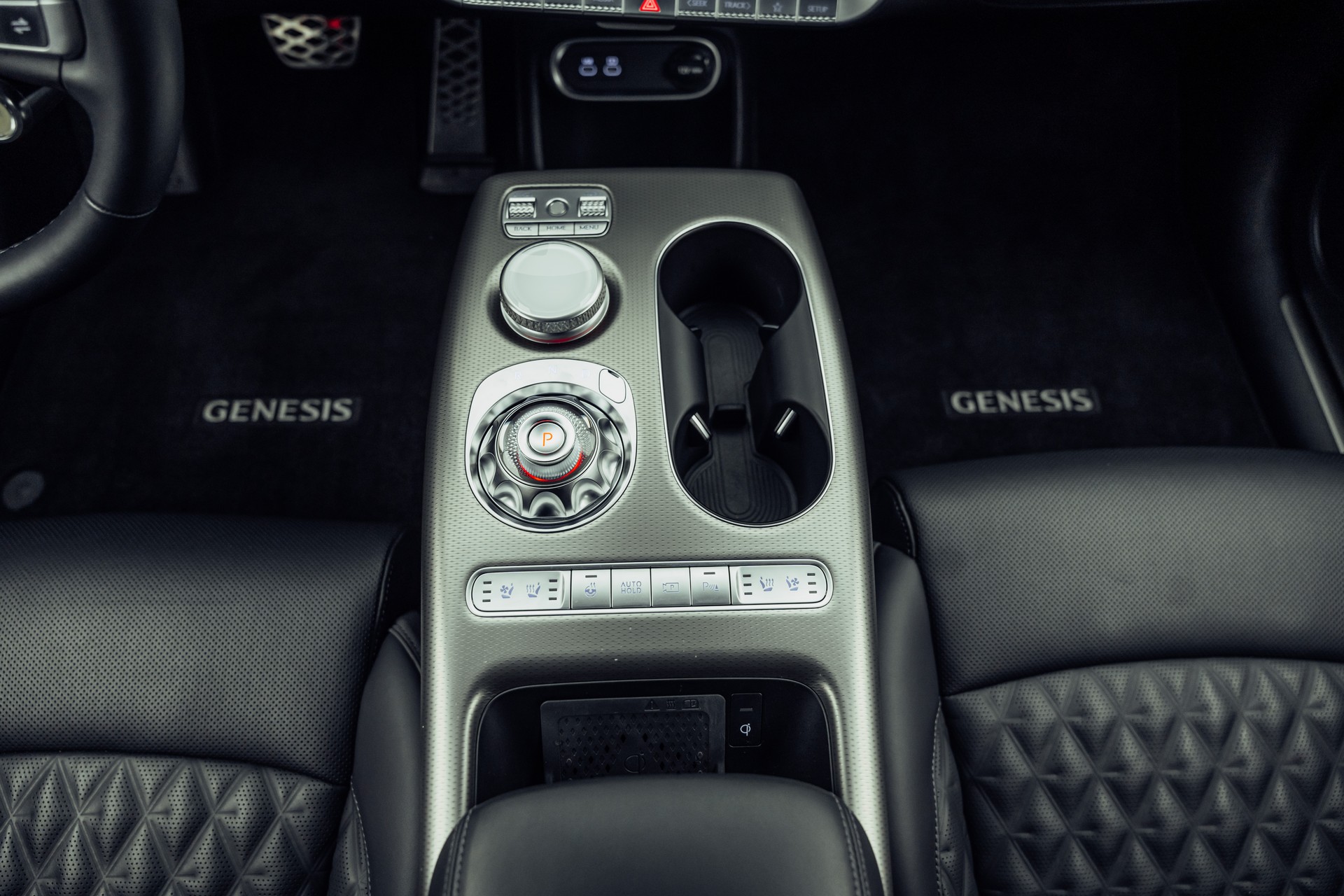 GENESIS GV60 77.4 kWh Sport Plus AWD-image-18