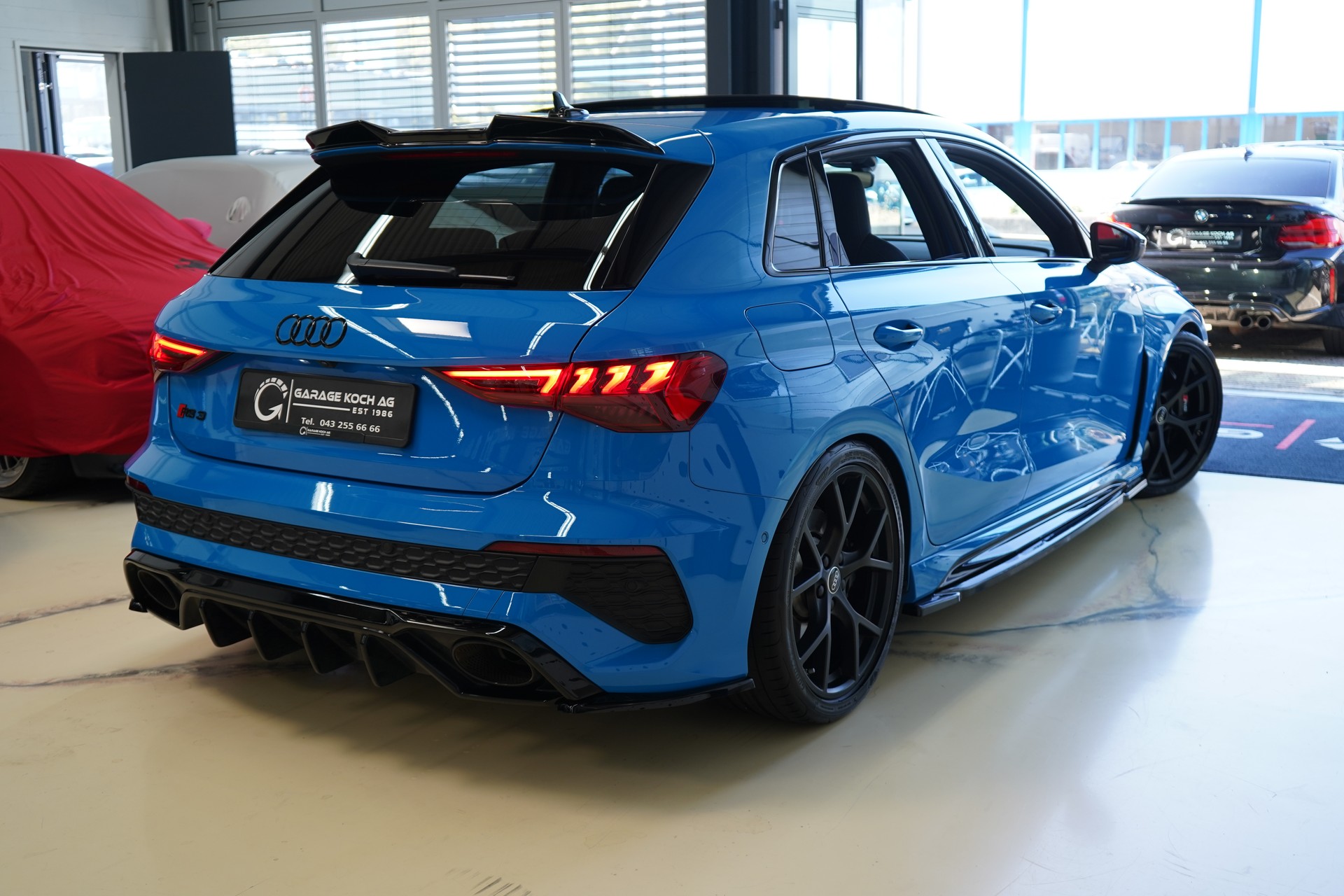 AUDI RS3 Sportback 2.5 TSI quattro S-tronic / Turbo-Blau * APR *-image-8