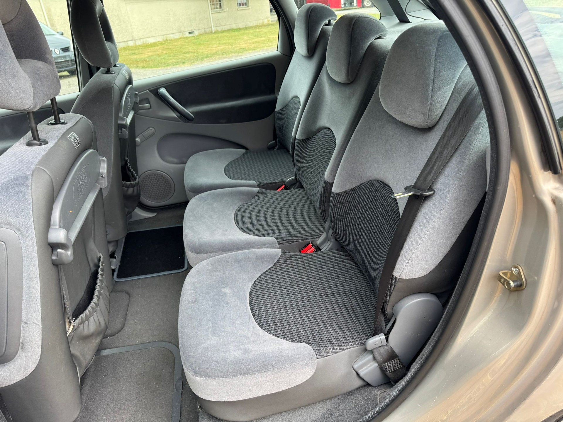 CITROEN Xsara Picasso 1.8i 16V Exclusive-image-14