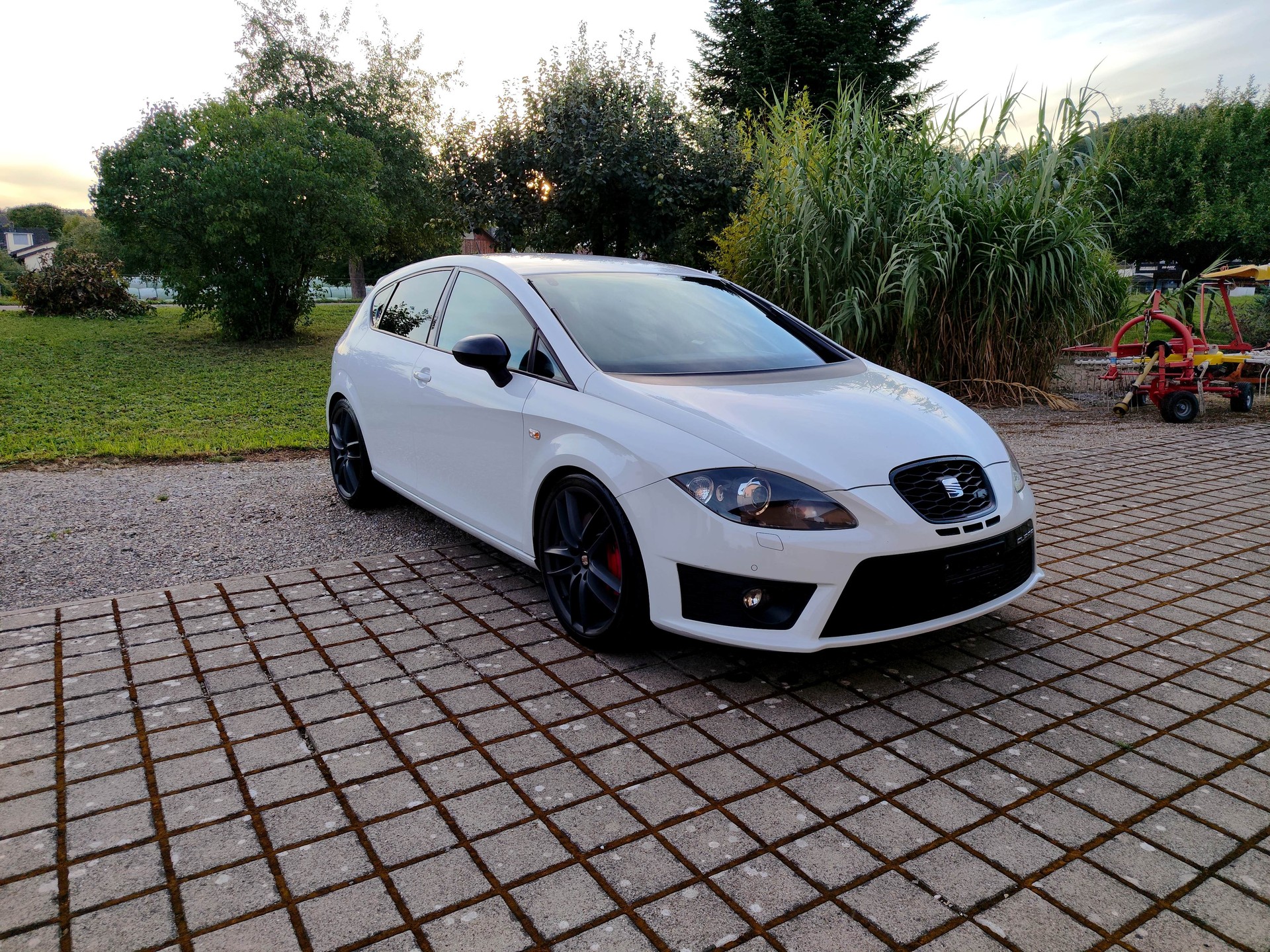 SEAT 2.0 TSI Cupra R