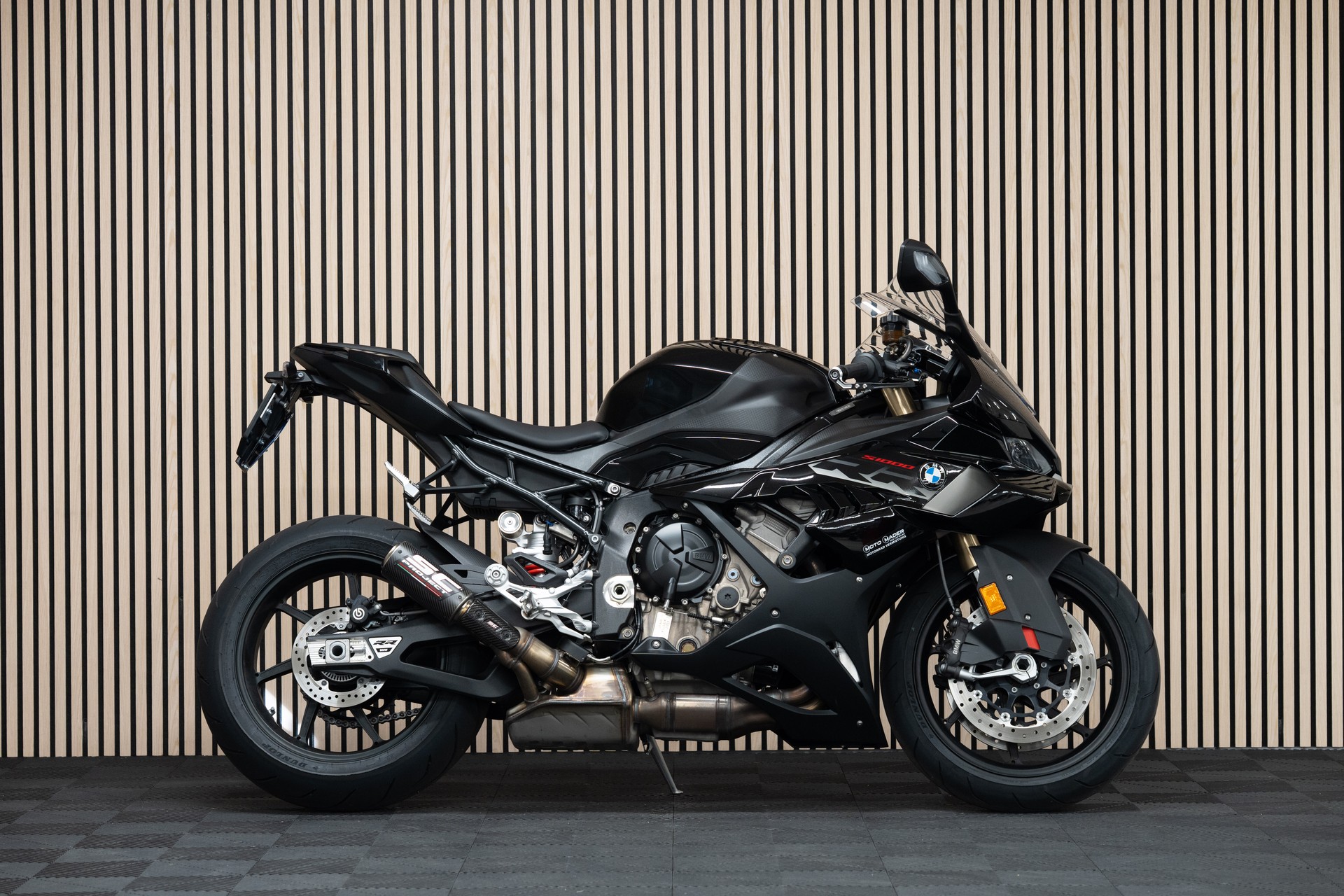 BMW S 1000 RR mit SC Project Endschalldämpfer-image-0