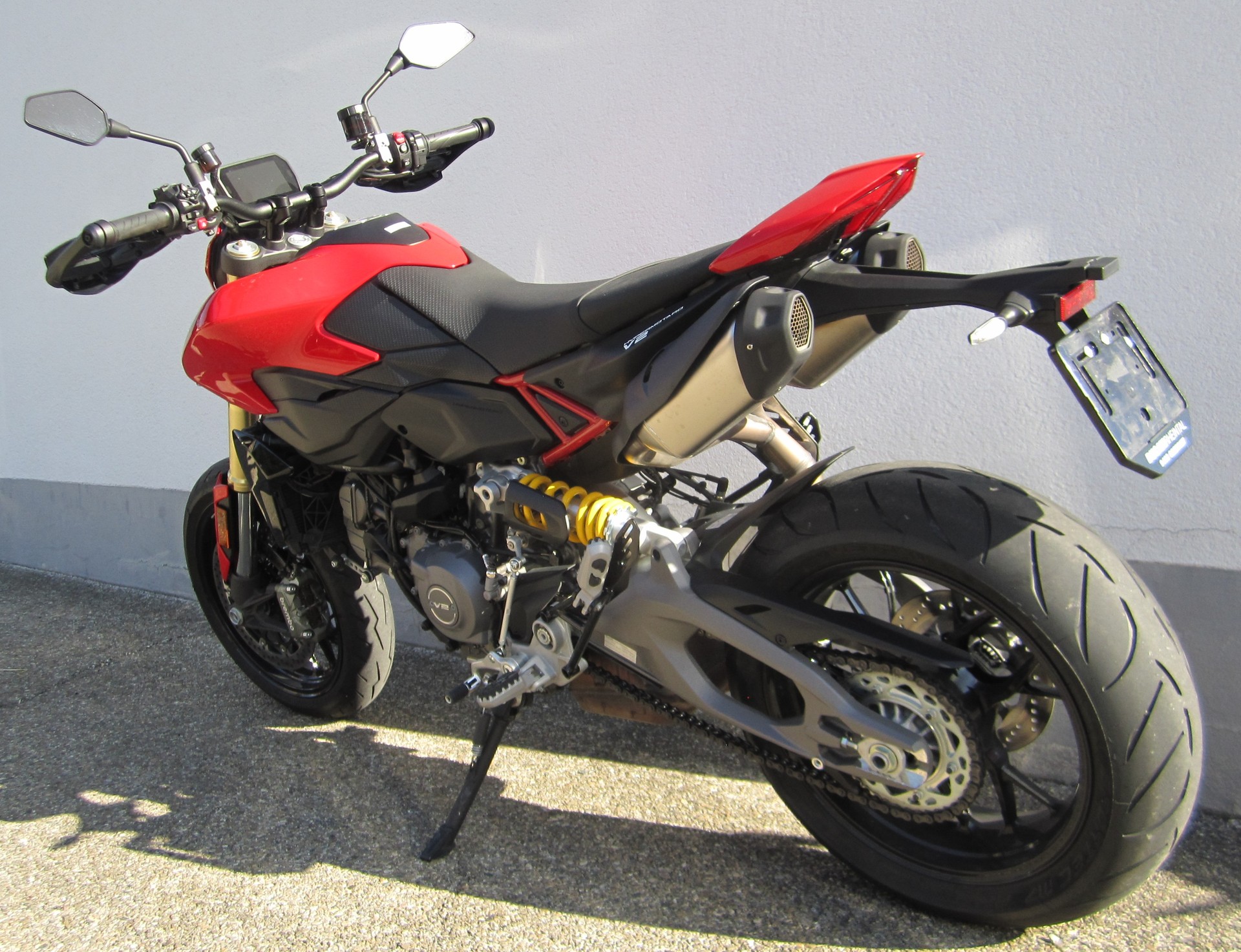 DUCATI HYPERMOTARD 890-image-3