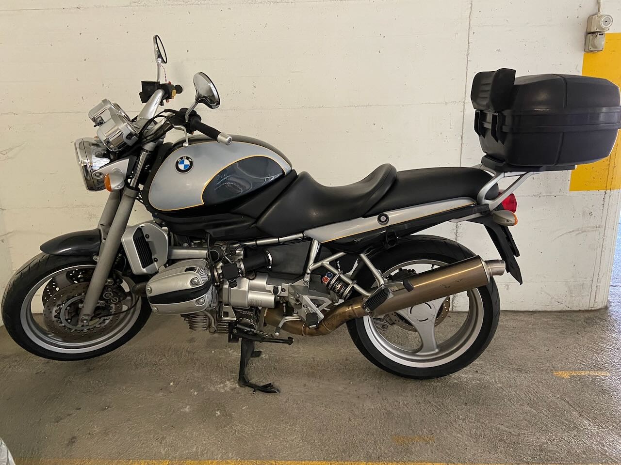BMW R-image-0