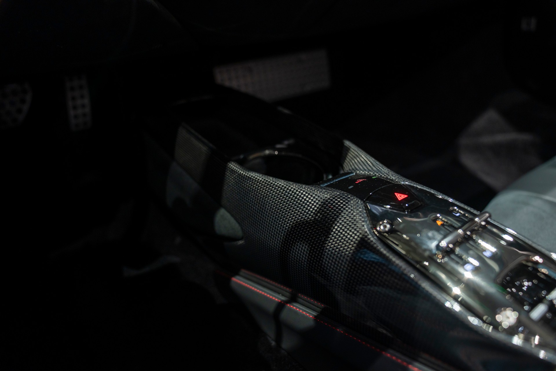 FERRARI SF90 Spider-image-20
