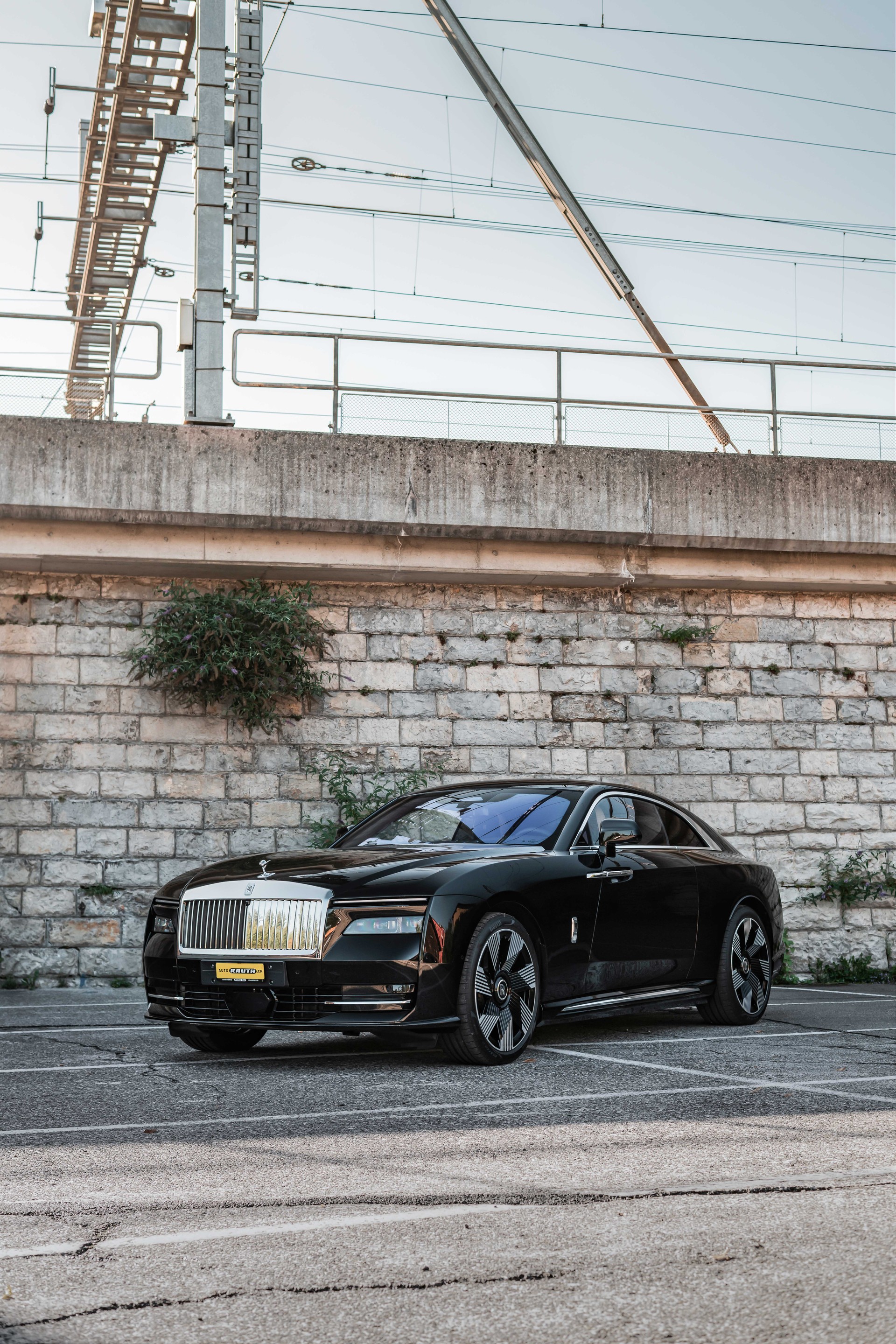 ROLLS-ROYCE Spectre 102kWh*CH Auslieferung, sofort Verfügbar*-showroom-element-1